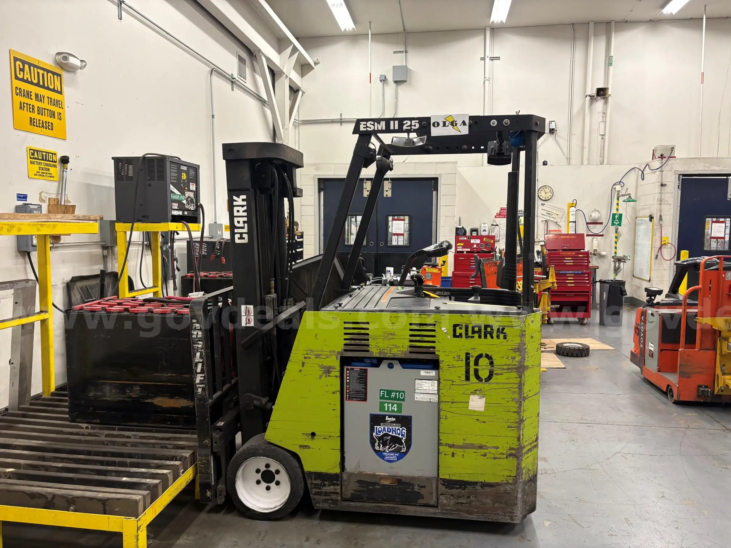 2 Forklifts 2 chargers 3 batteries (FL9&FL10) (Serial# ESM247-0270-8722FB & ESM247-0269-8722FB) (CP#