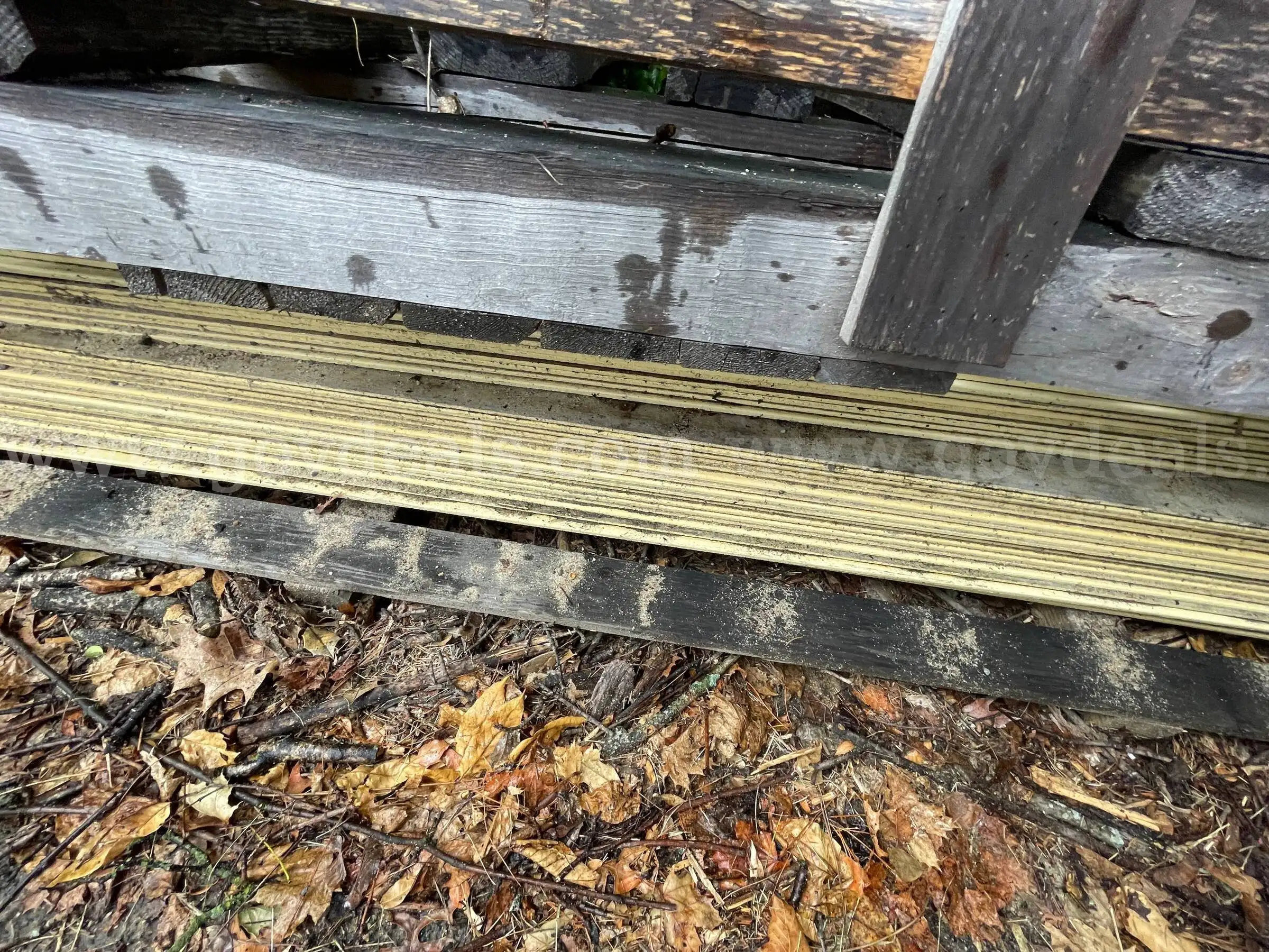 Approx. 270 Pieces of 12-Foot Yellow Hardie Board Fiber Cement Siding