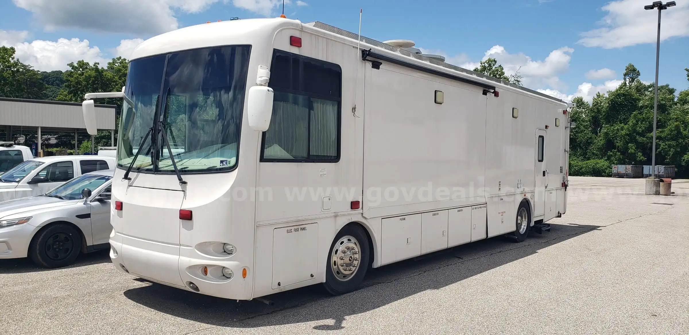 2007 Freightliner X-Line Motorhome