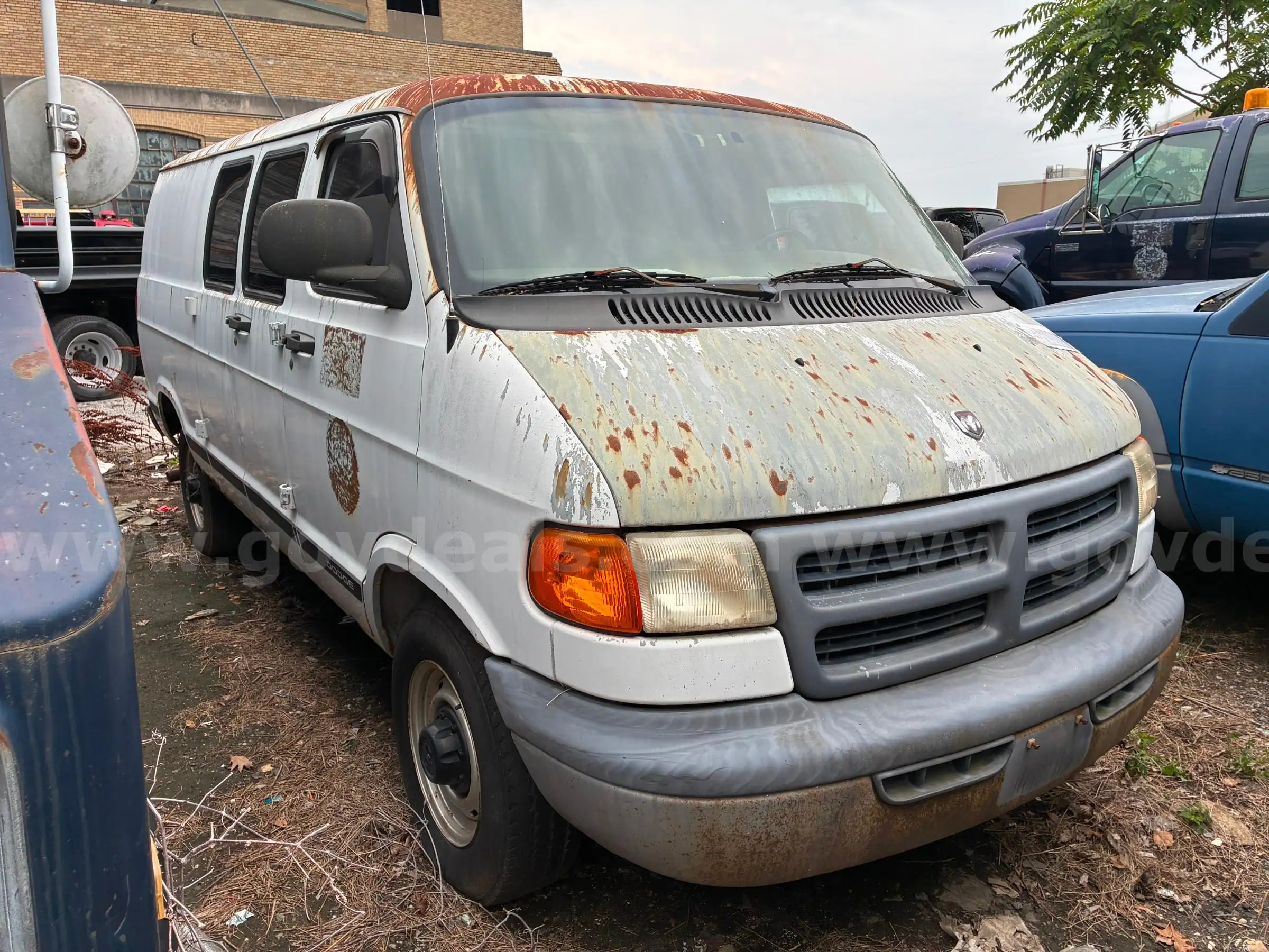 2002 Dodge Ram Van