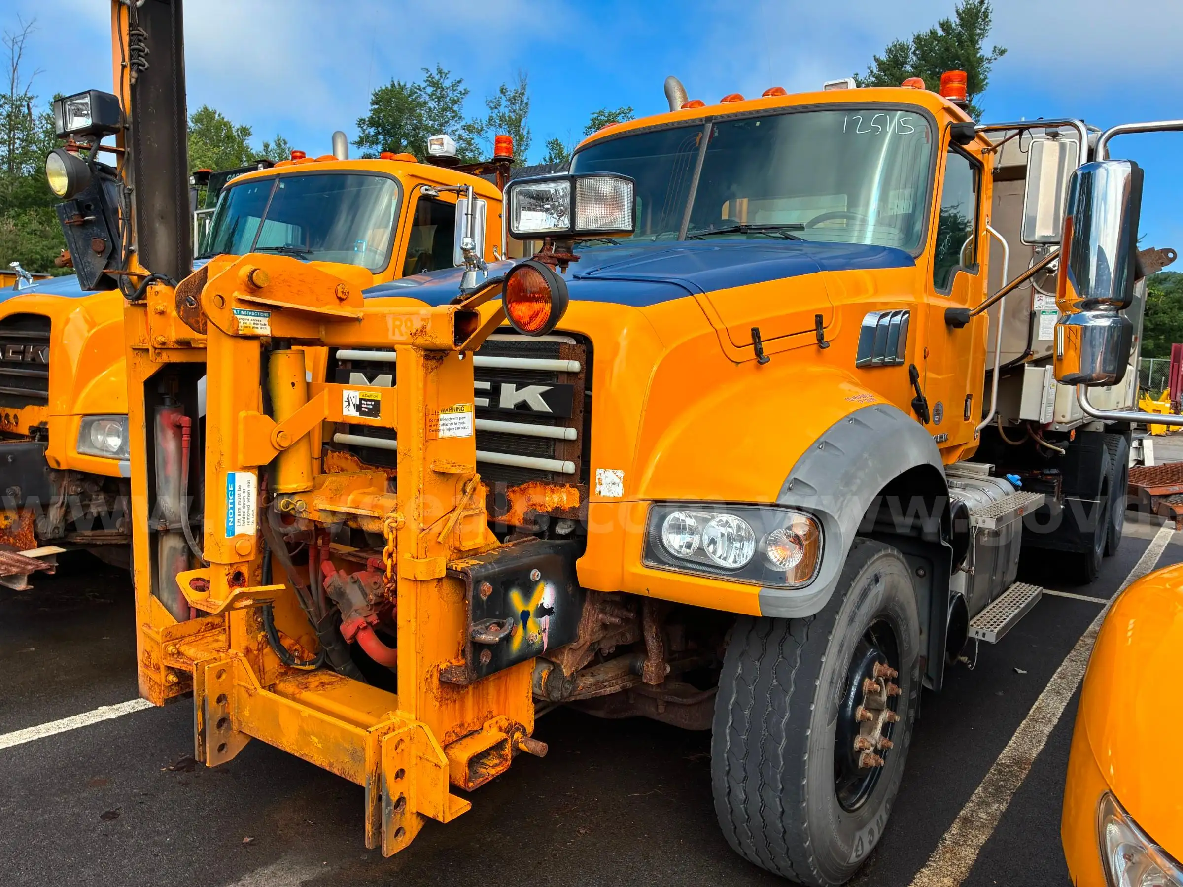 2012 Mack GU713