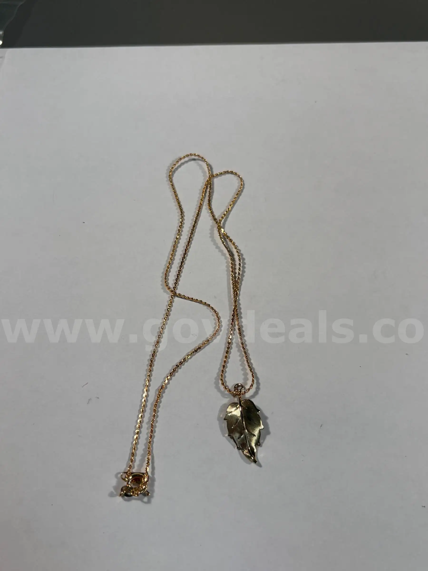 gold plated leaf pendant necklace