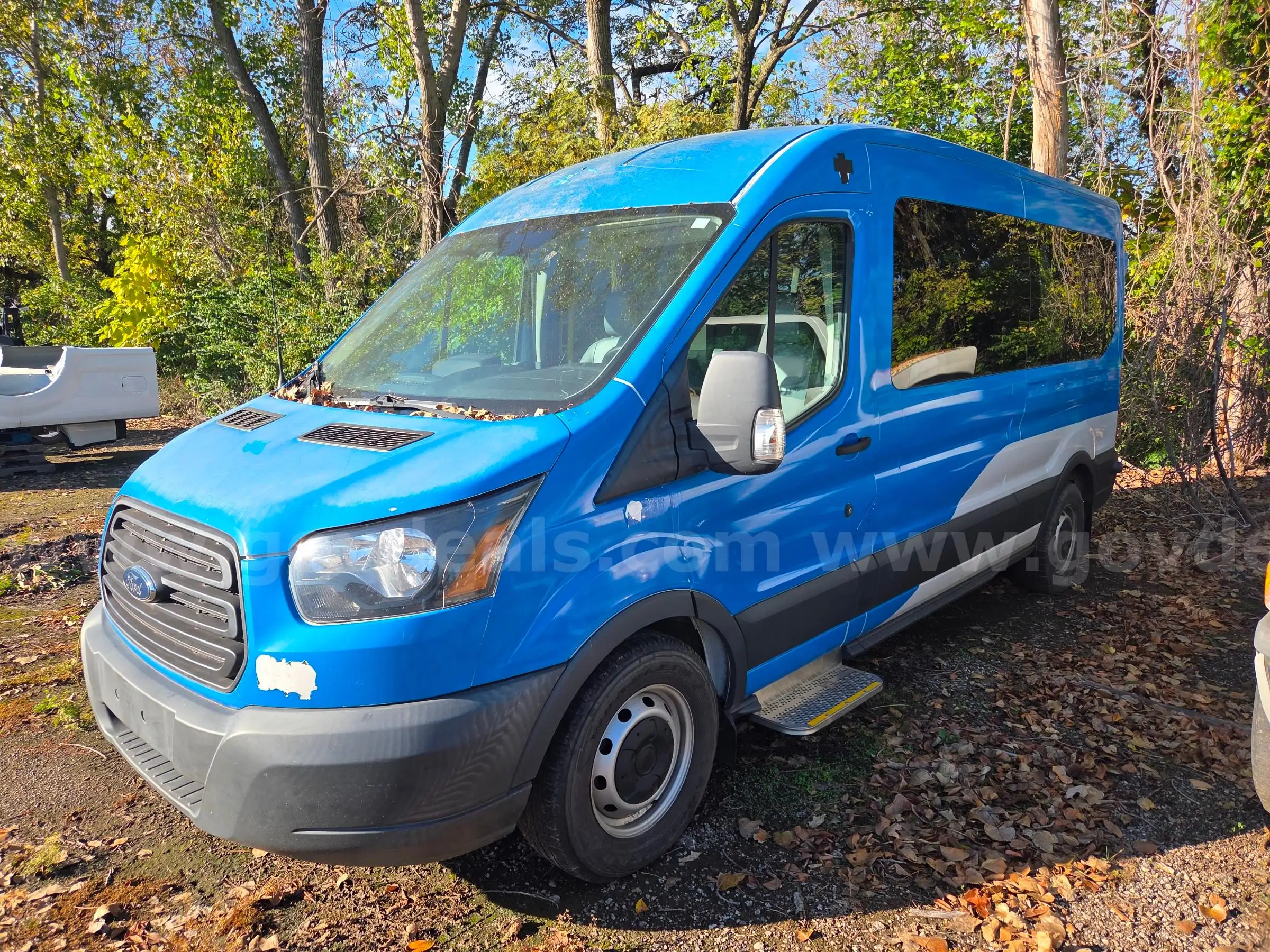 2018 Ford Transit 350 Wagon Med. Roof XL w Sliding Pass. 148-in. WB