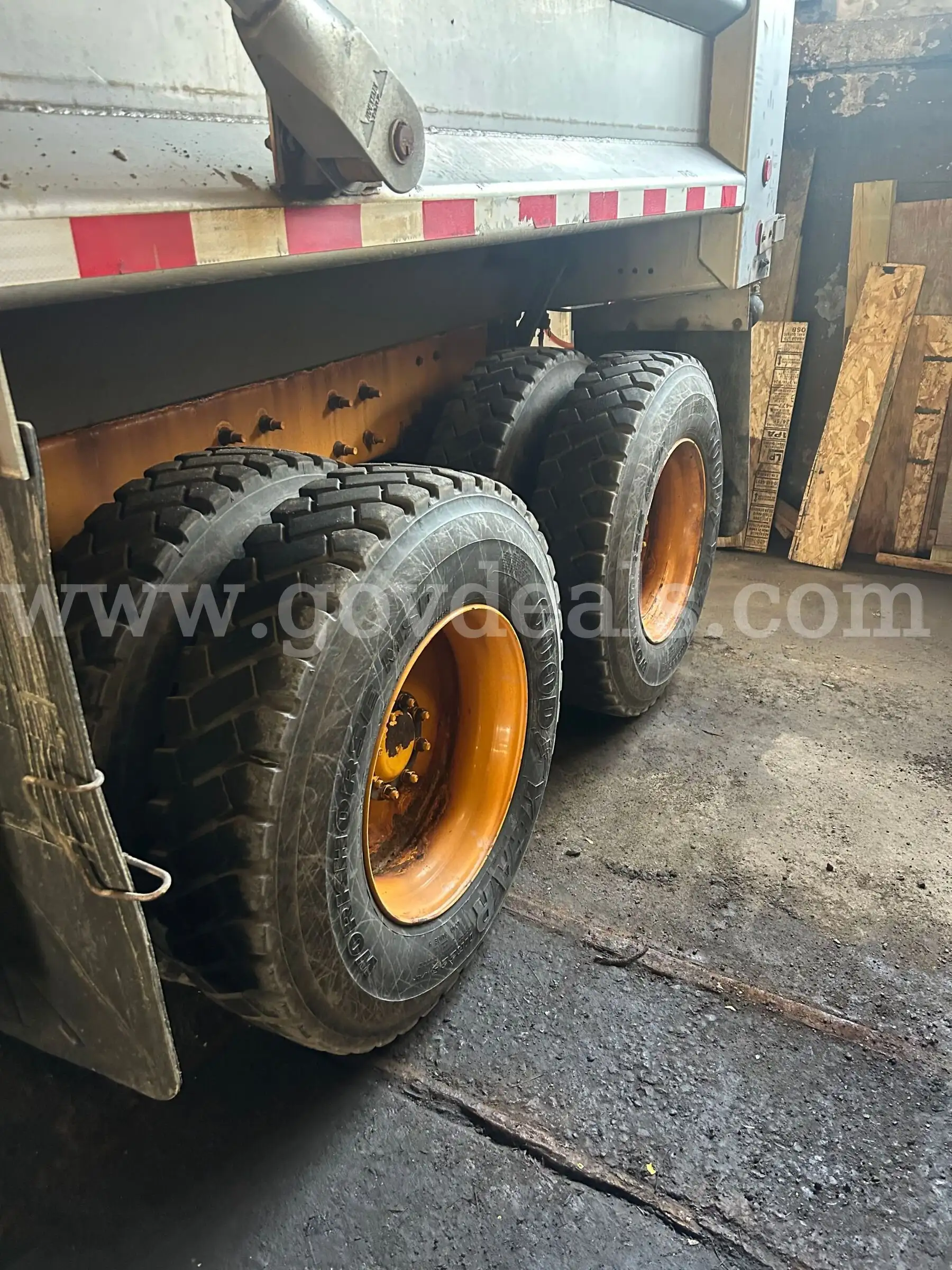 2018 Mack Goodyear 11R 22.5