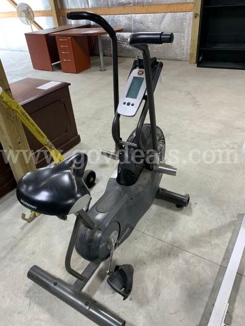 Schwinn AD6 Exercise Bike