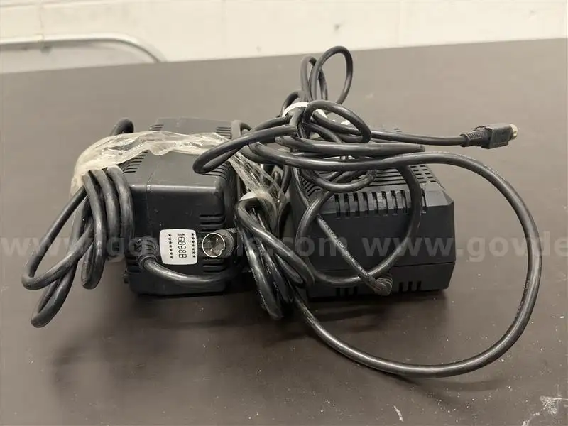AC ADAPTOR X 2