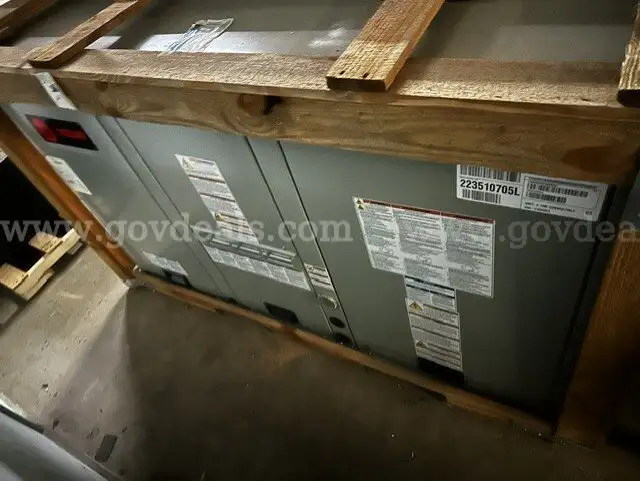 Trane 5-Ton Convertible Commercial HVAC Unit (New Unused in Crate)