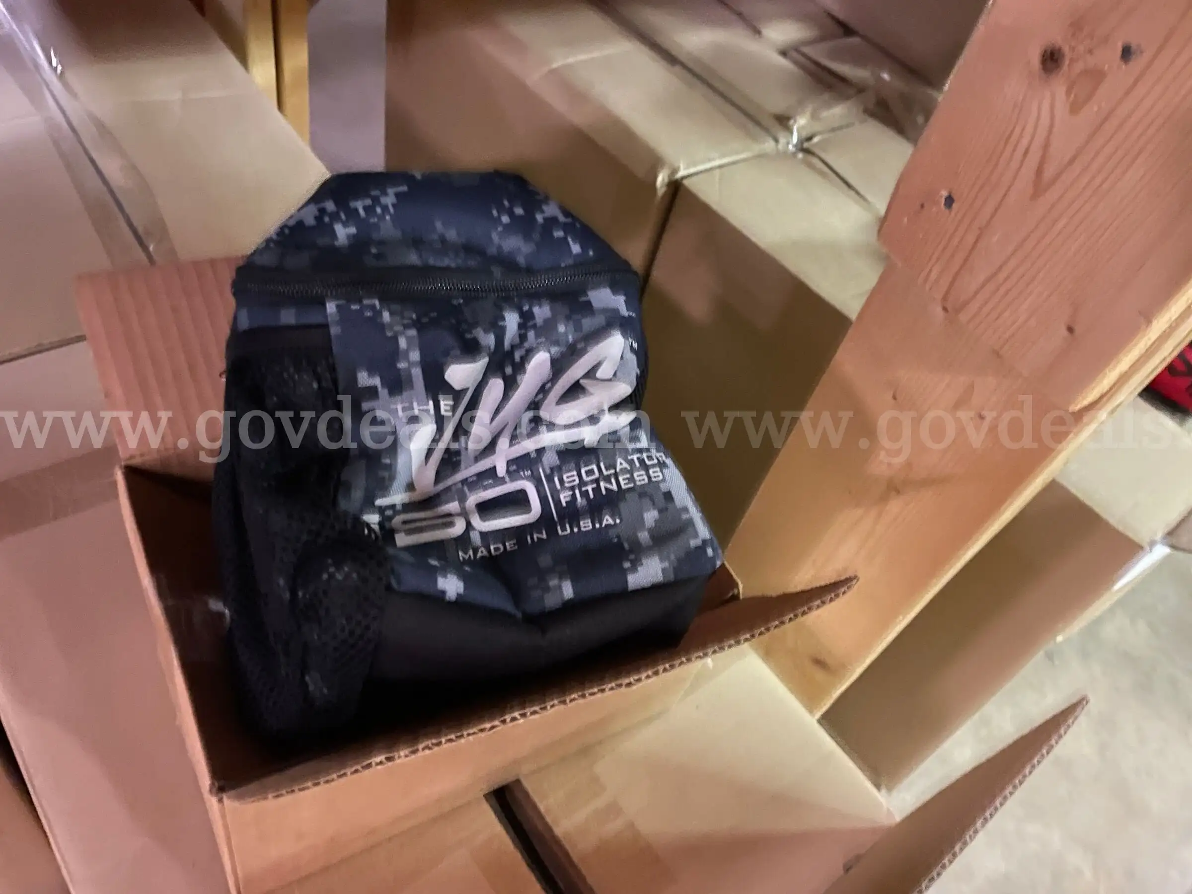 Insulated 1-Gallon Tote Carriers Blue Camo (64Total) New in Boxes
