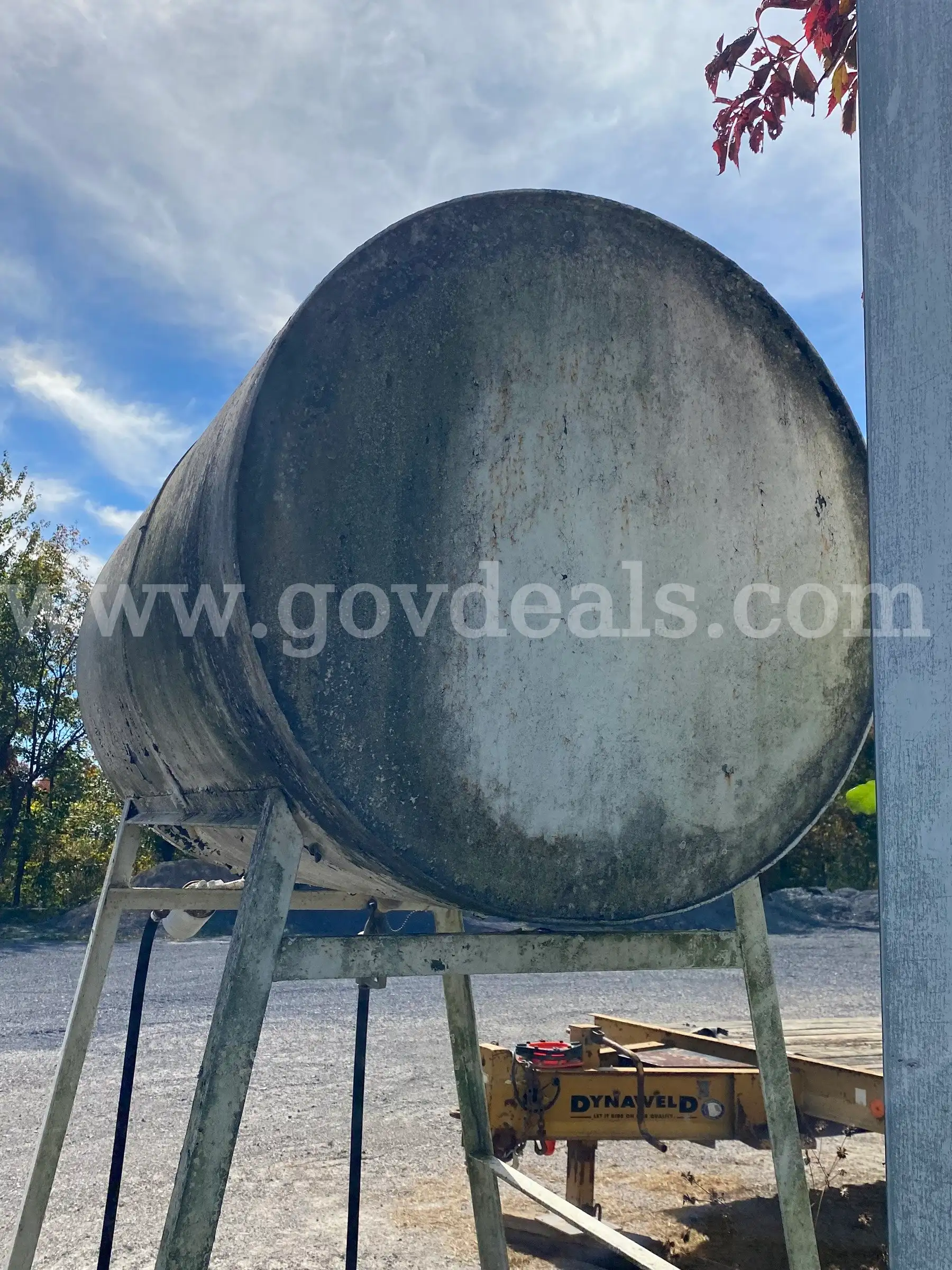 Used Standing Fuel Tank