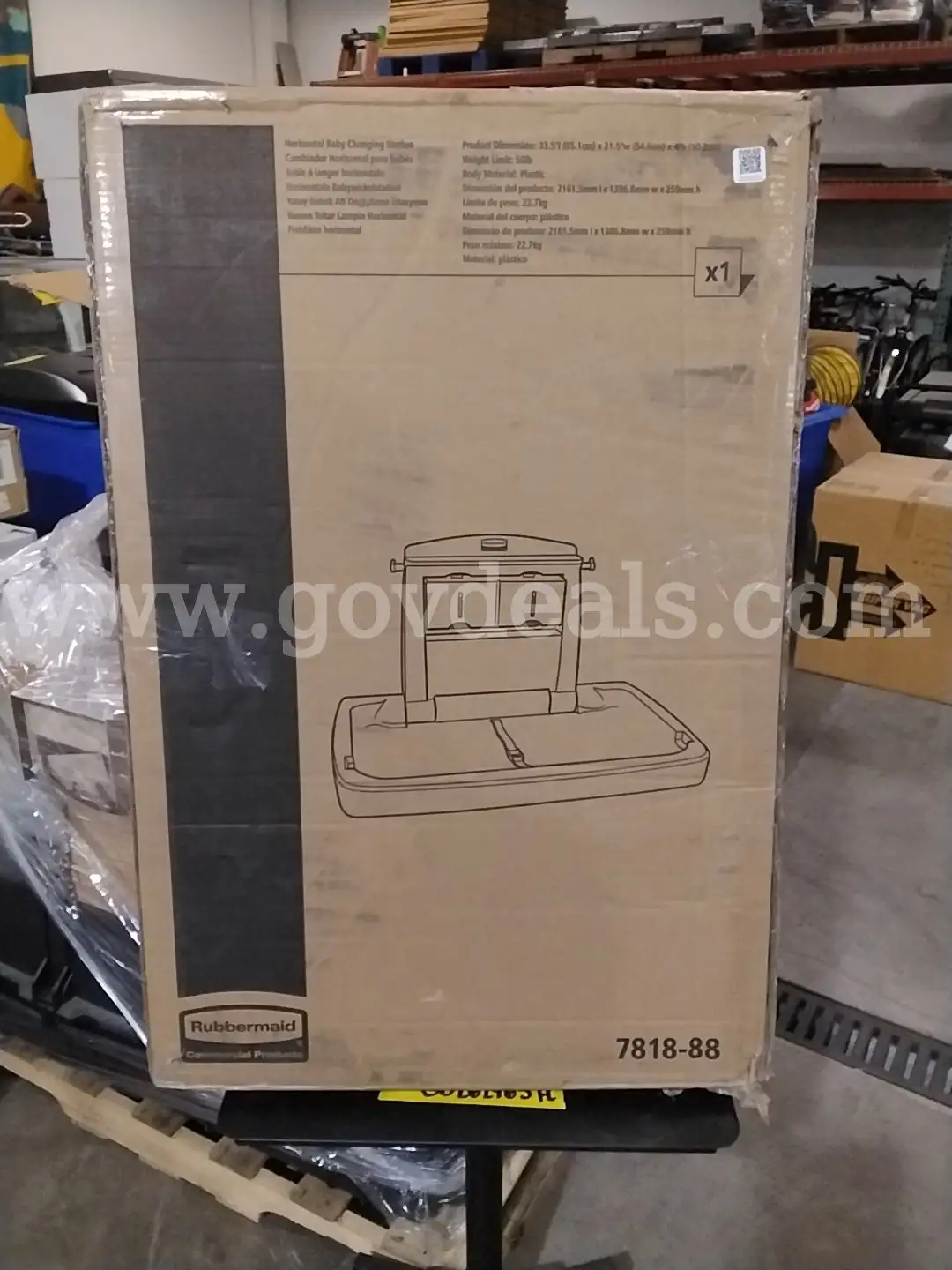 Rubbermaid Baby Changing Station