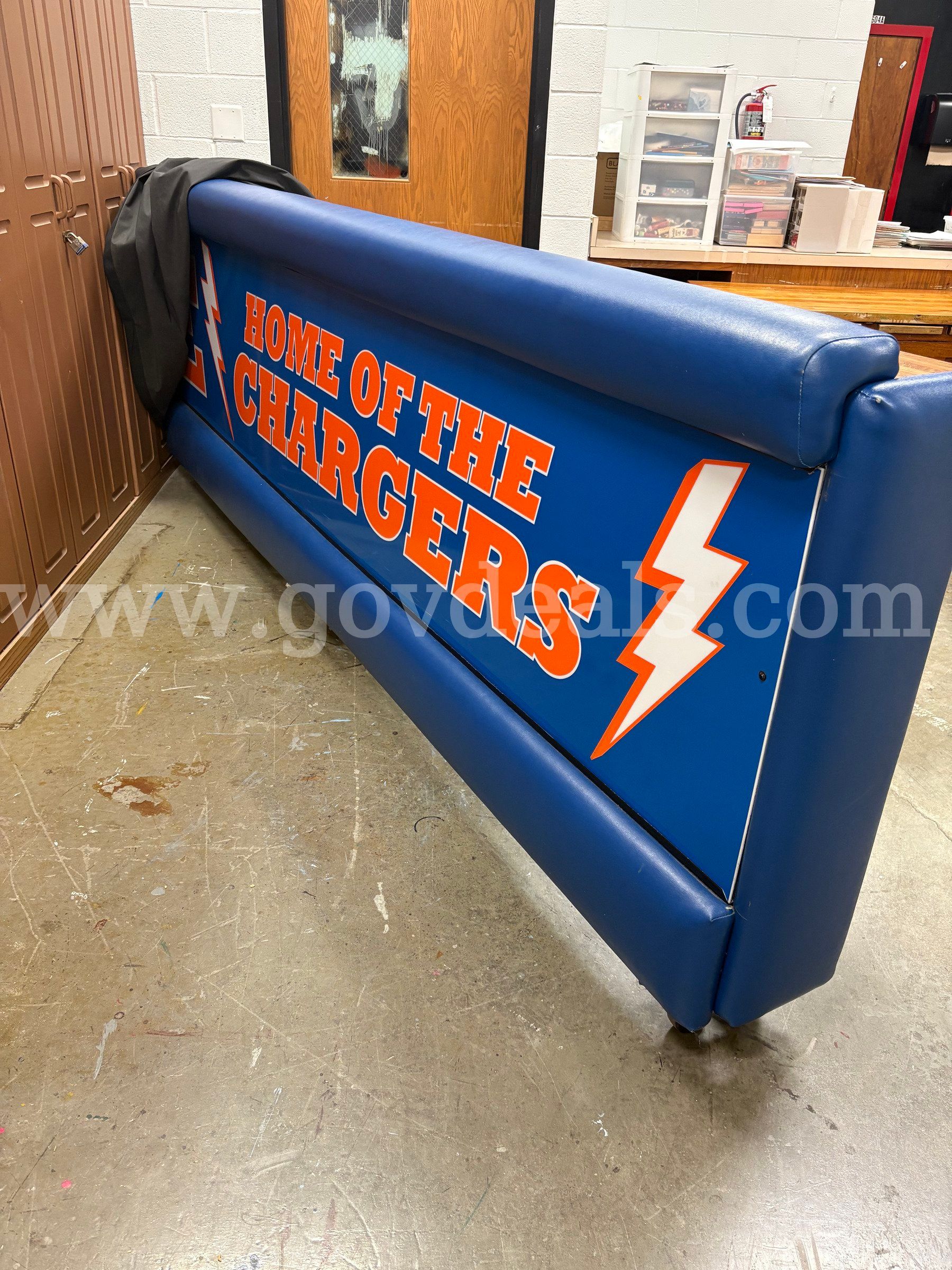 Padded Athletic Gymnasium Scorer’s Table Official’s Bench (130 W) with Storage Cover