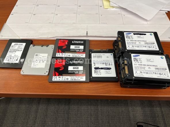 1 lot of 2.5 inch laptop SSD drives