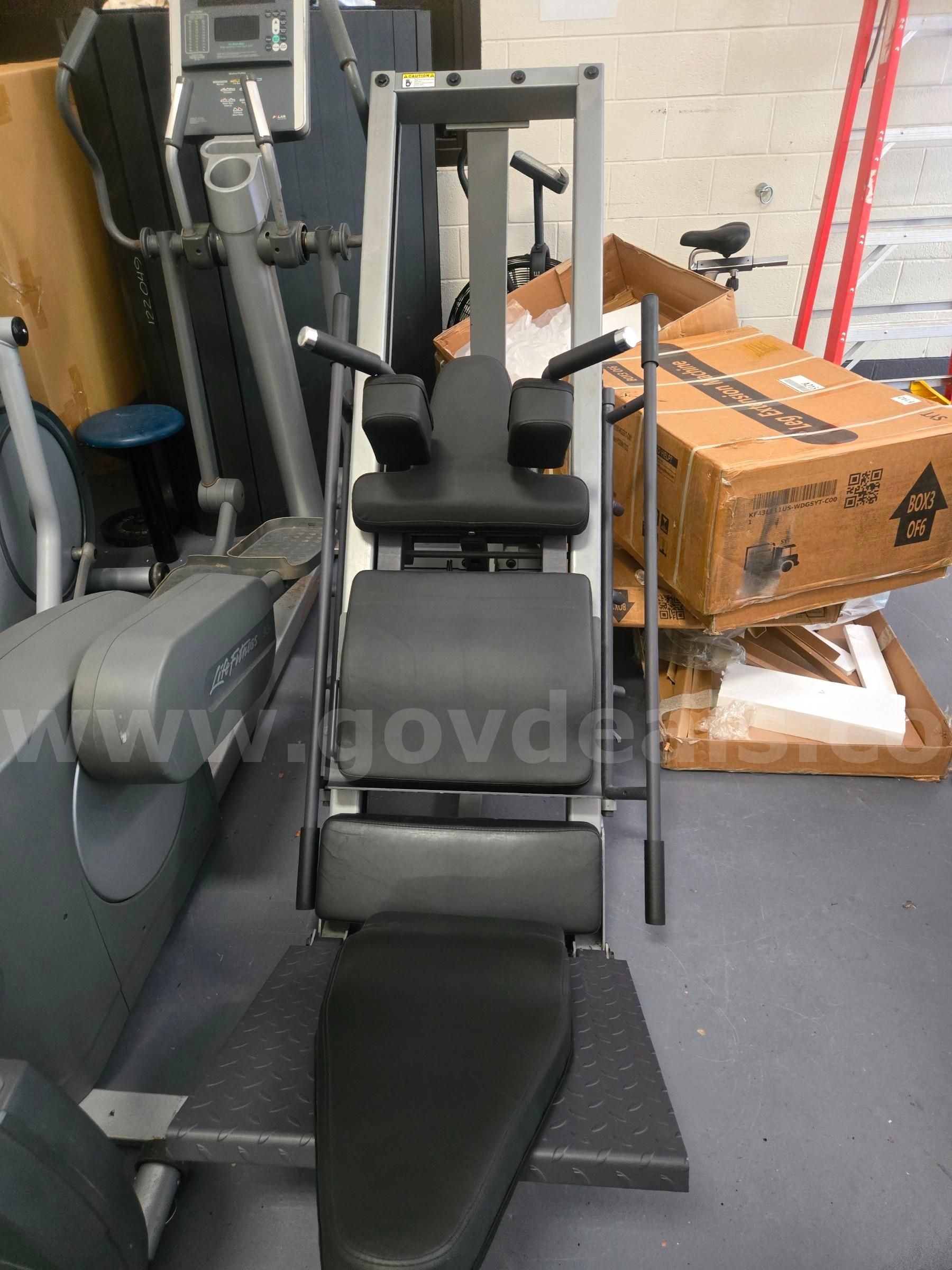 Body-Solid Leg Press Hack Squat Machine Dual Function Fully Functional