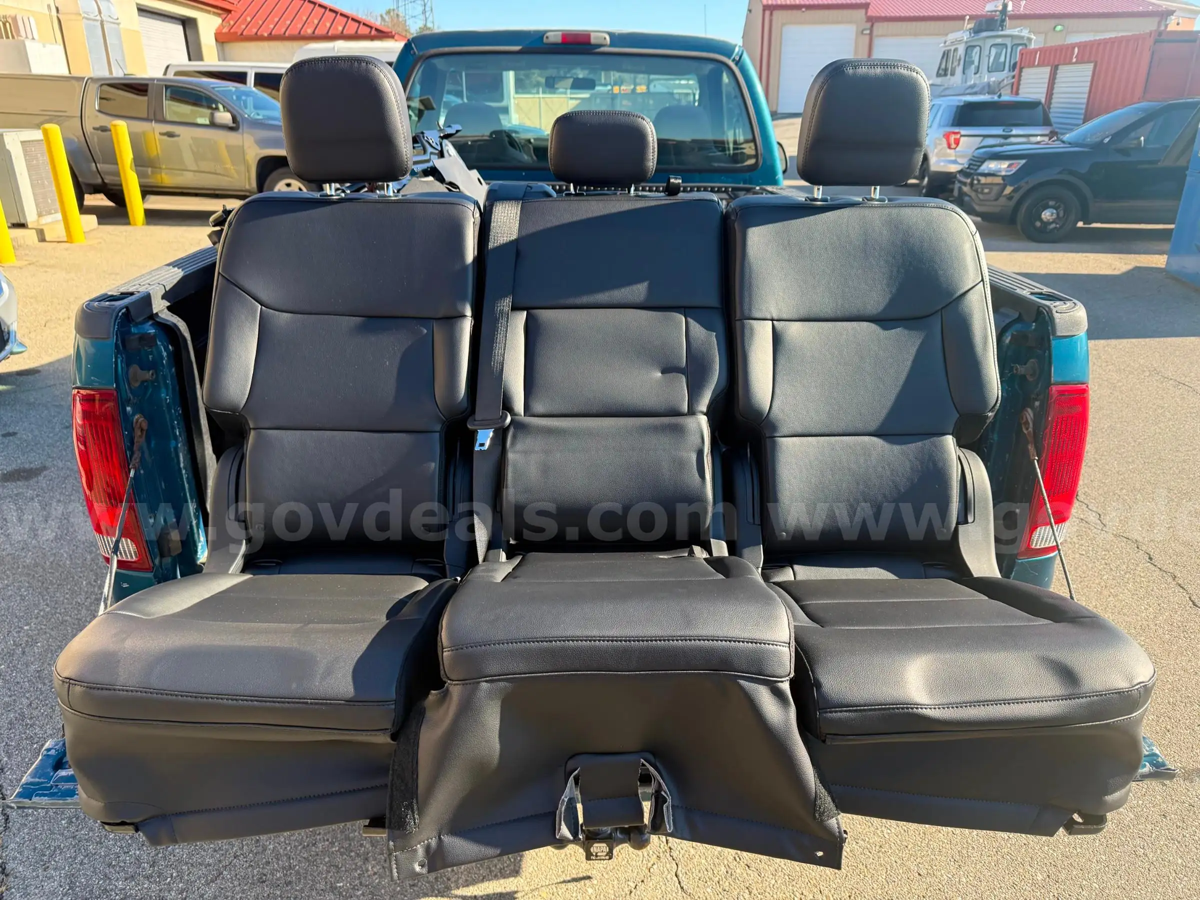 2025 Ford Explorer 2nd Row Seats 8 Sets 24 Seats Total New