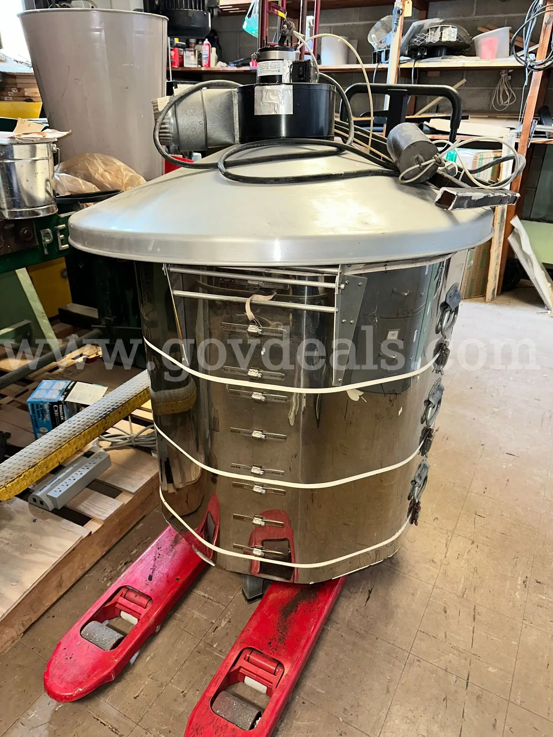 SKUTT KM-1027