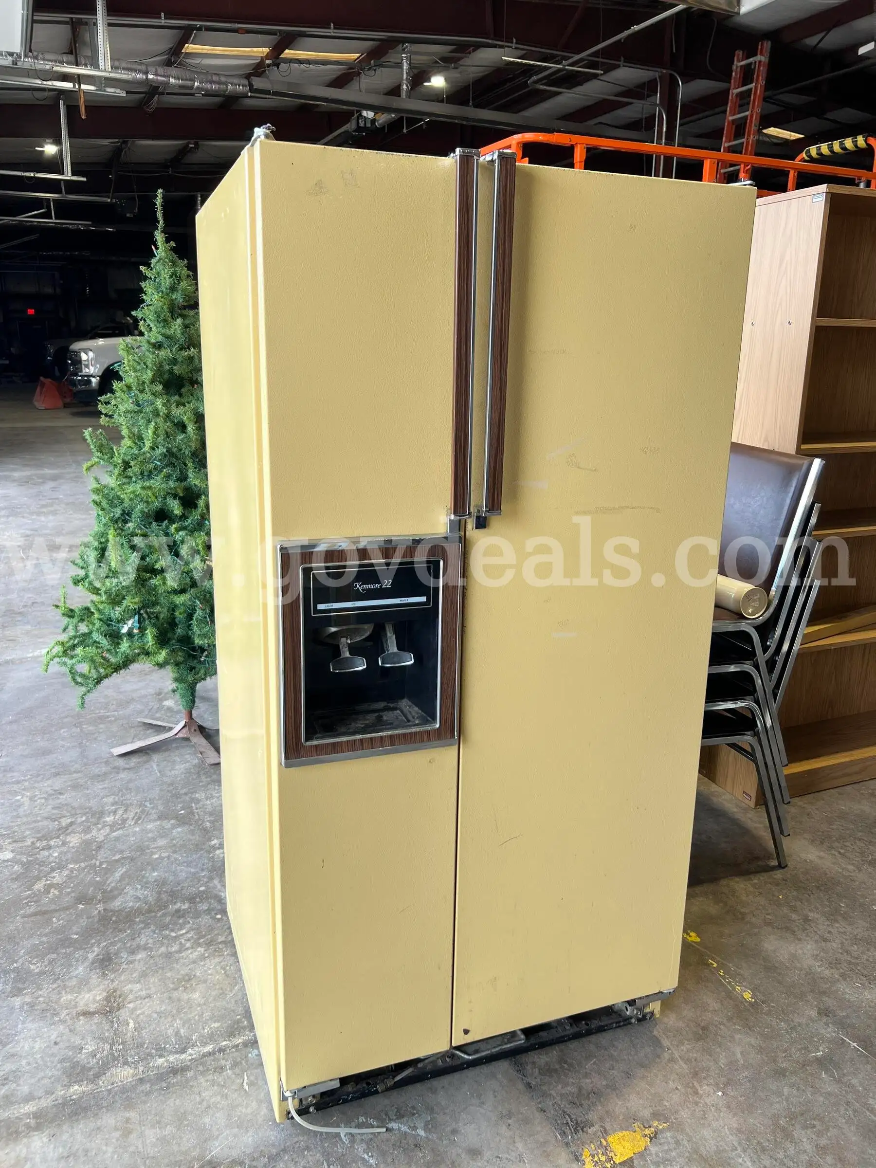Refrigerator