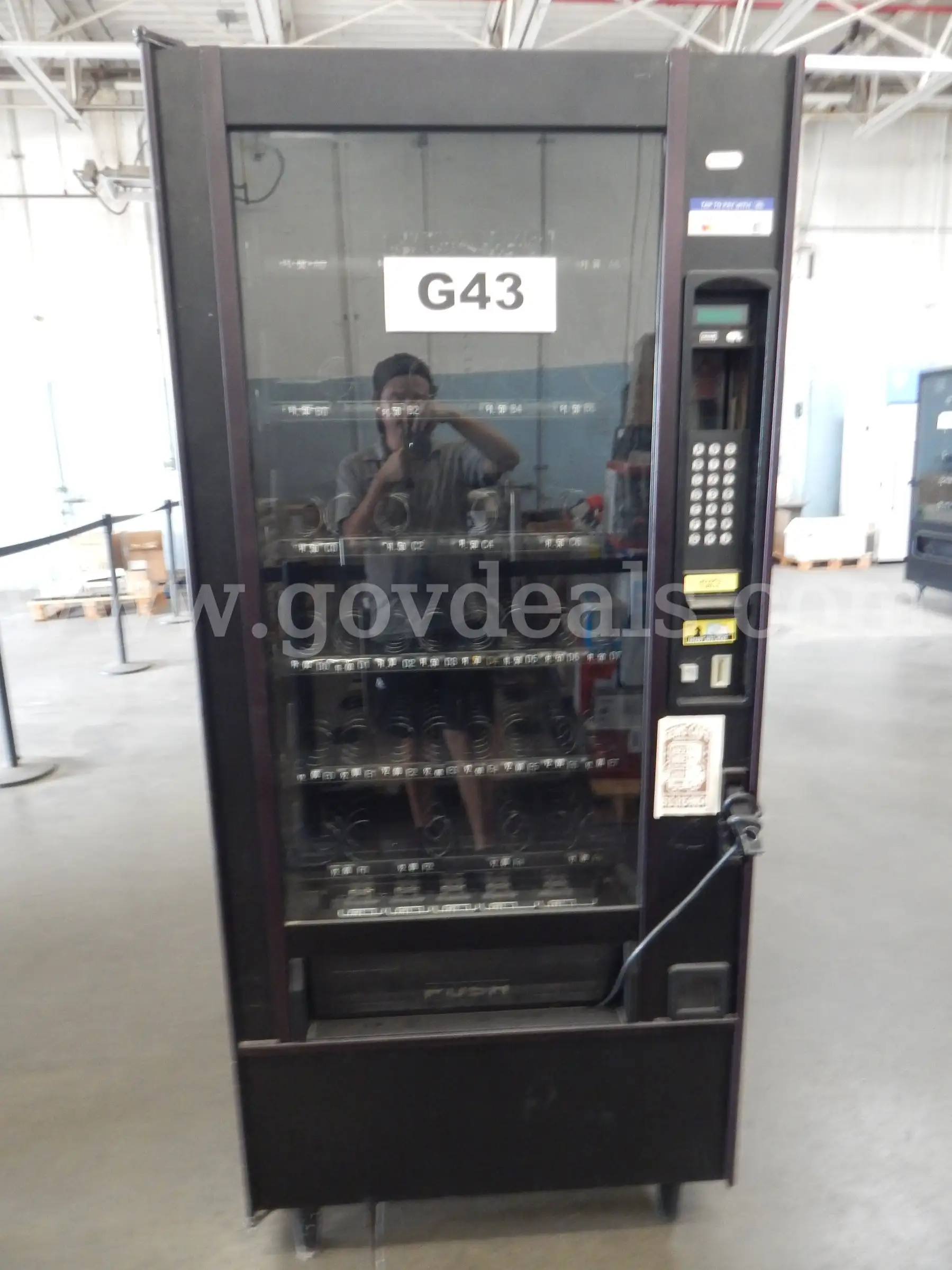 Lot G43 - (1) Crane Vending Machine Model# 160D
