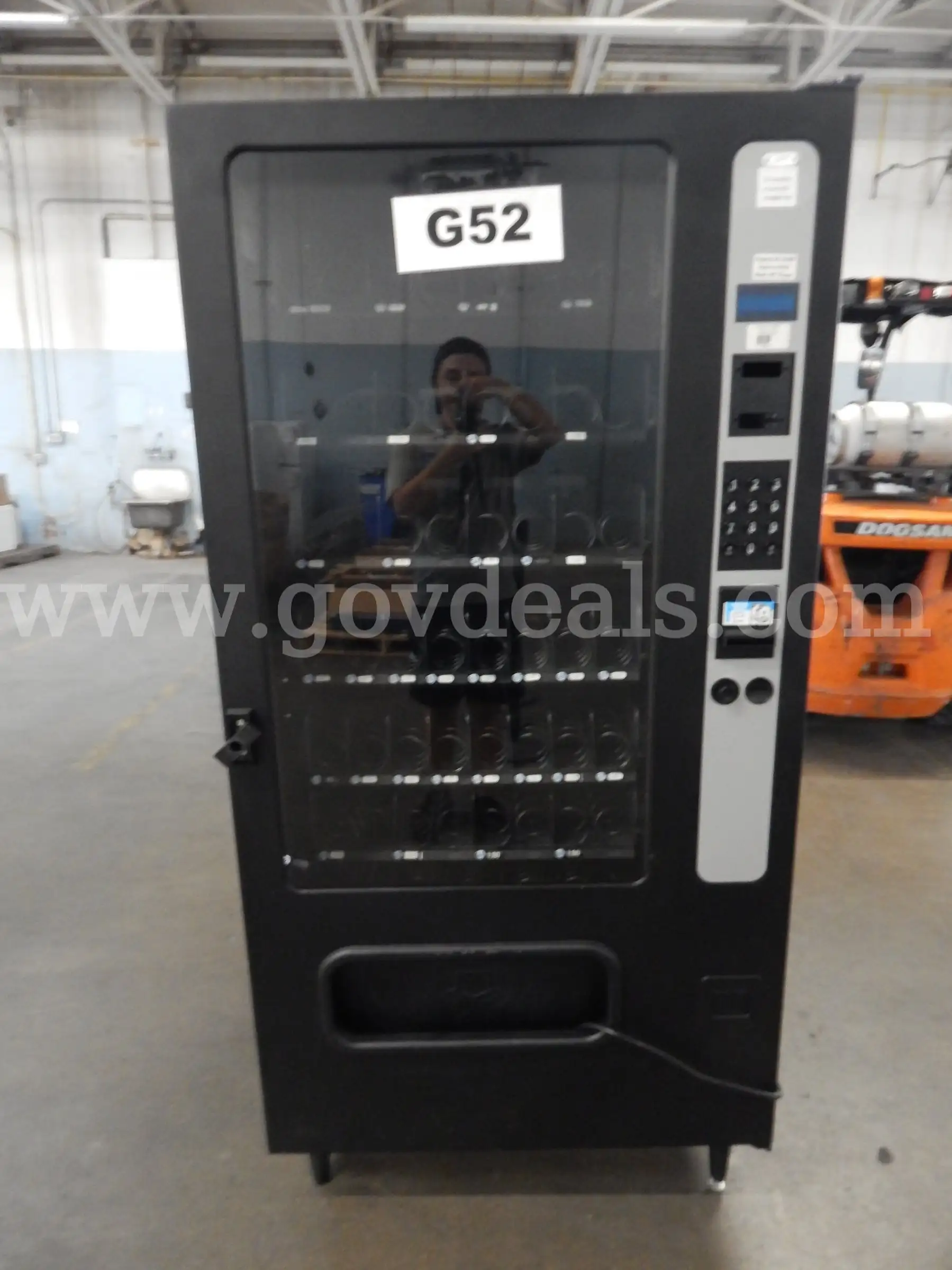 Lot G52 - (1) Wittern Vending Machine Model# 3538