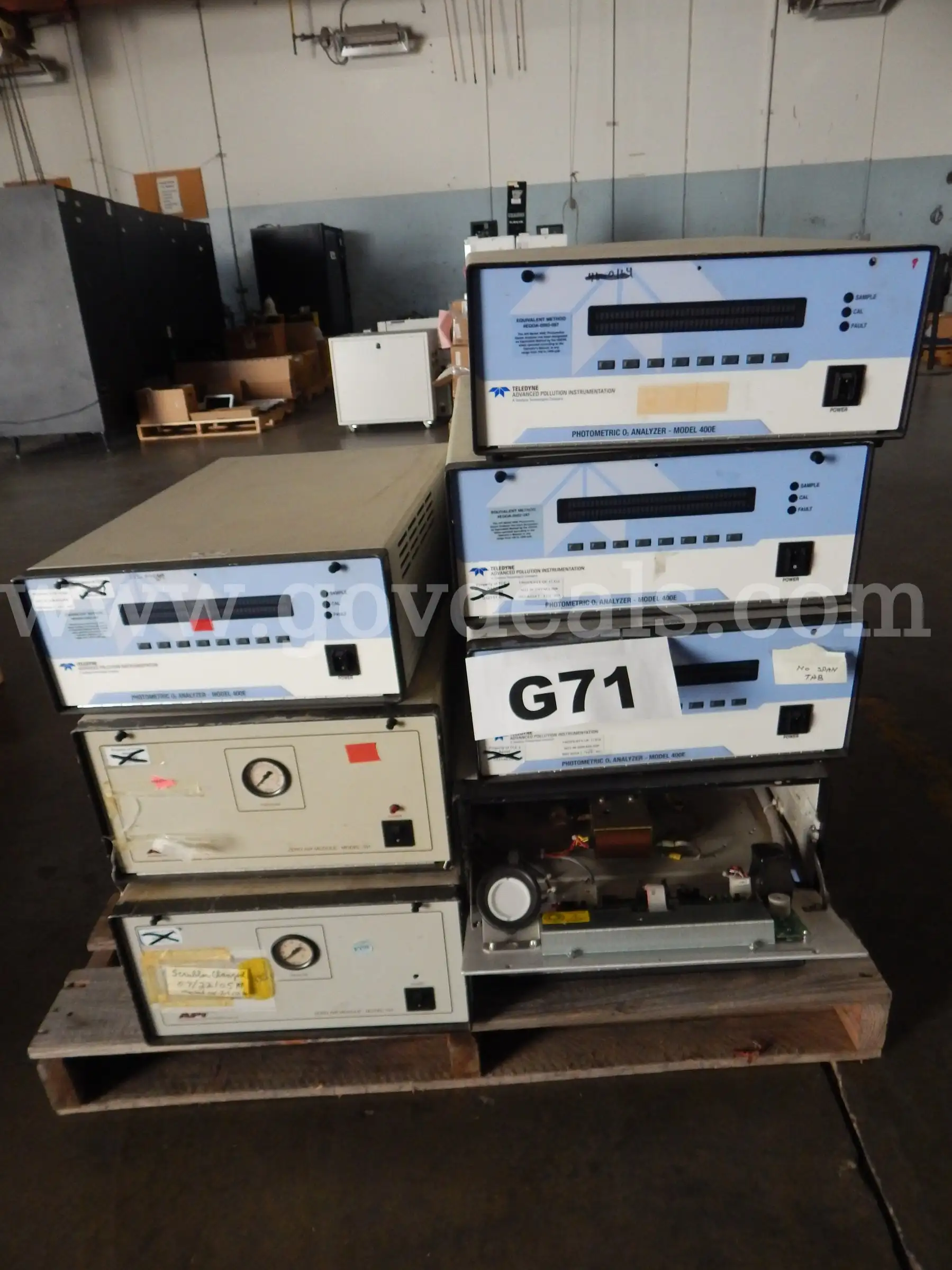 Lot G71 - (6) Tledyne Model 400E & (2) API Zero Air Module 701