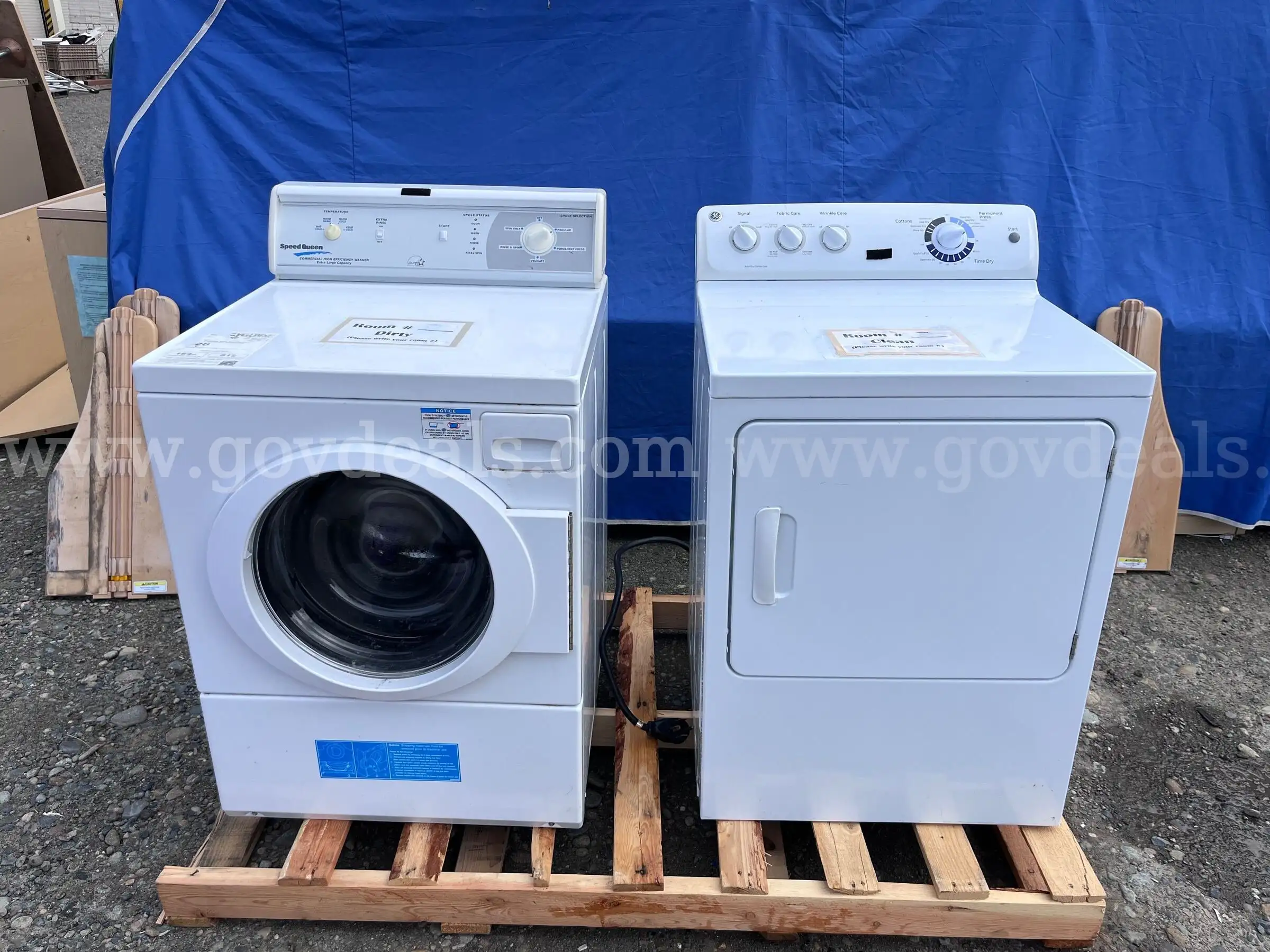 Speed Queen Washer GE Dryer Combo Set
