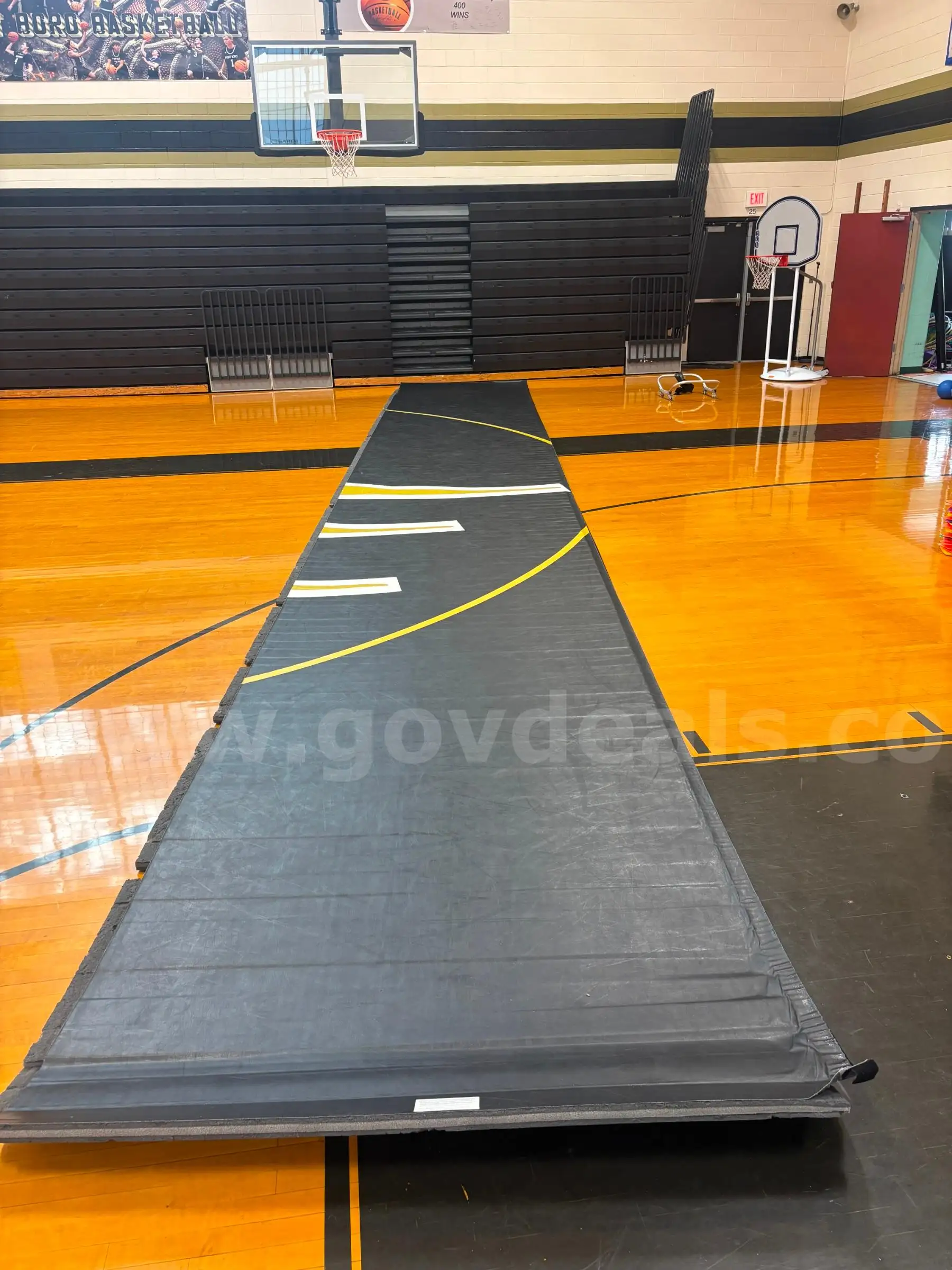 6 x 42 wrestling mat section