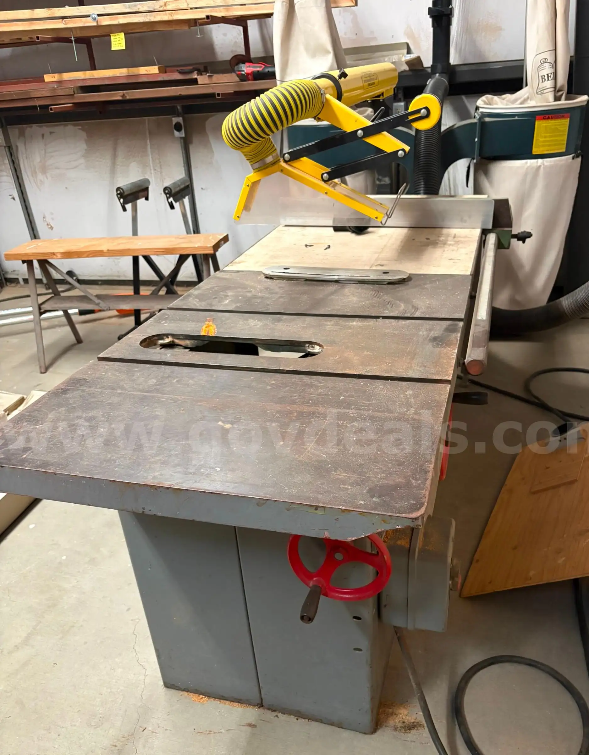Table Saw & Dust Collection Filtration System
