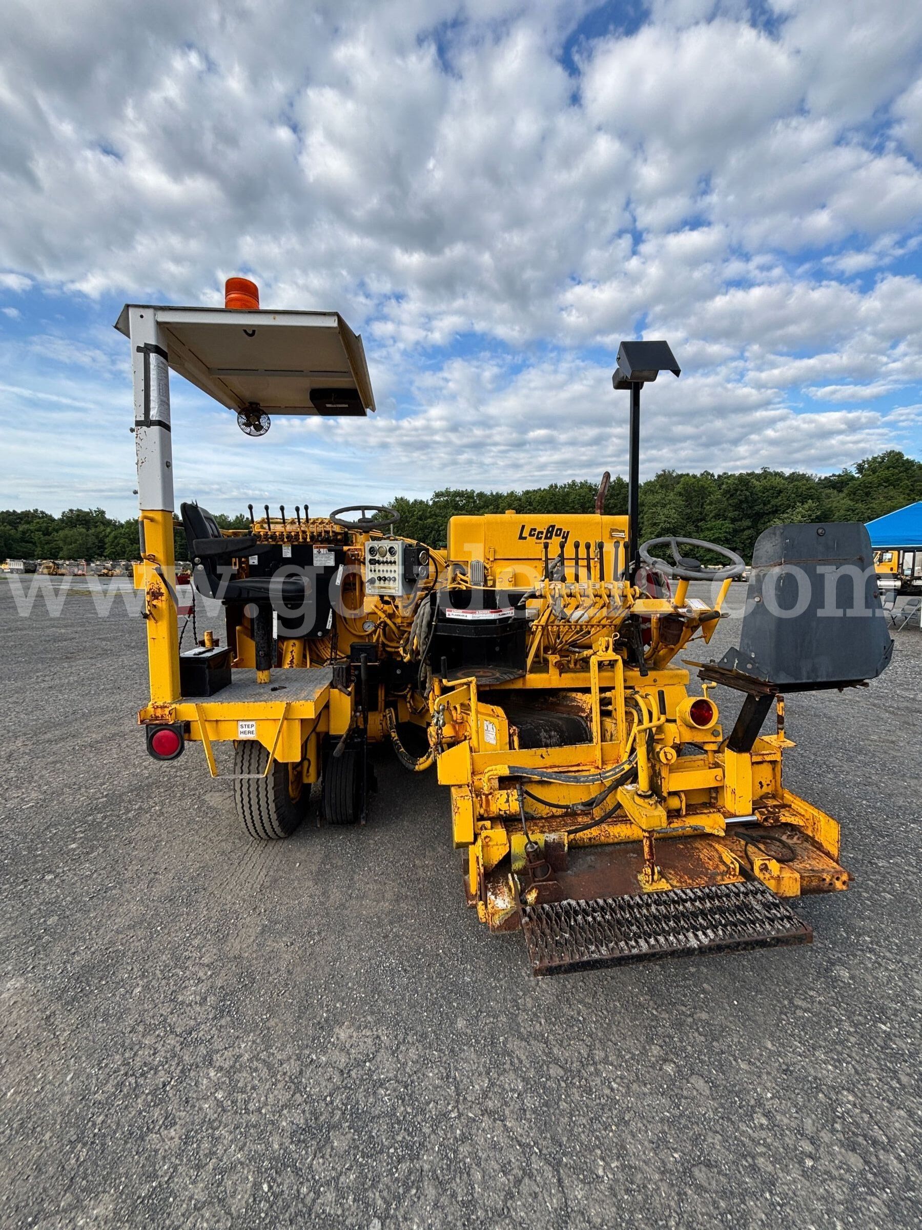 2009 Leeboy 1200 Paver