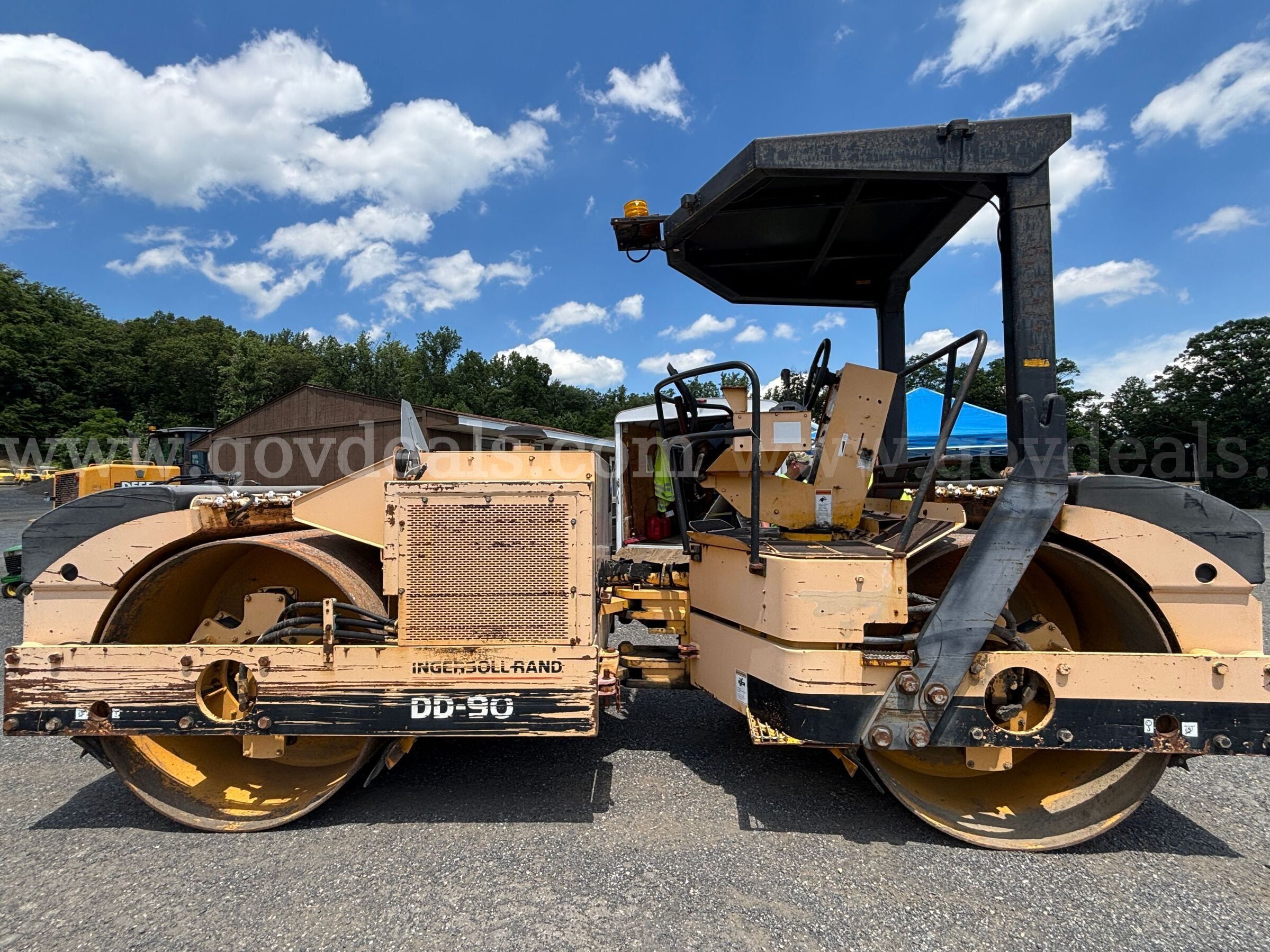 1999 Ingersoll Rand DD90 Roller