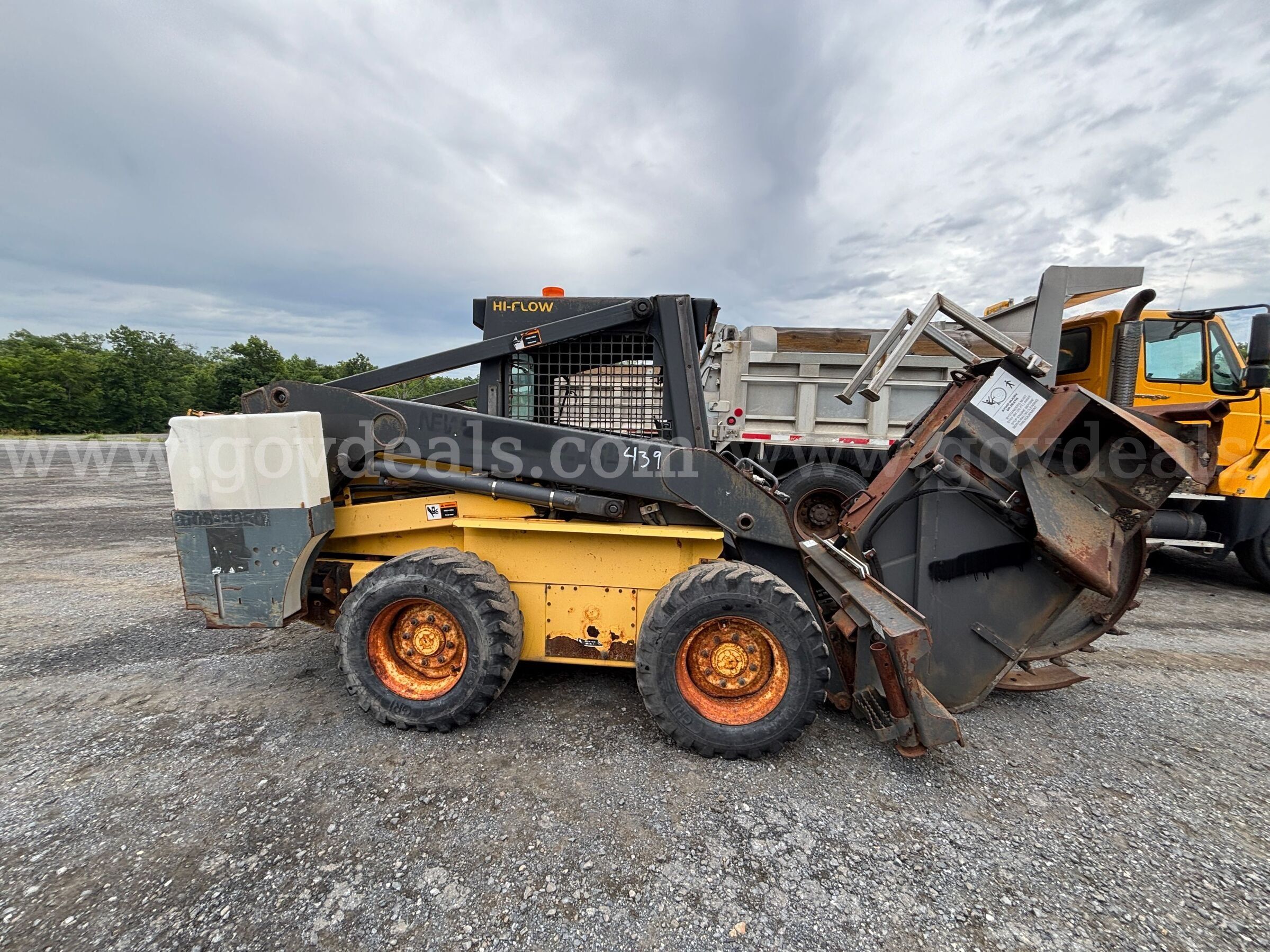 2002 New Holland Bob LS-190