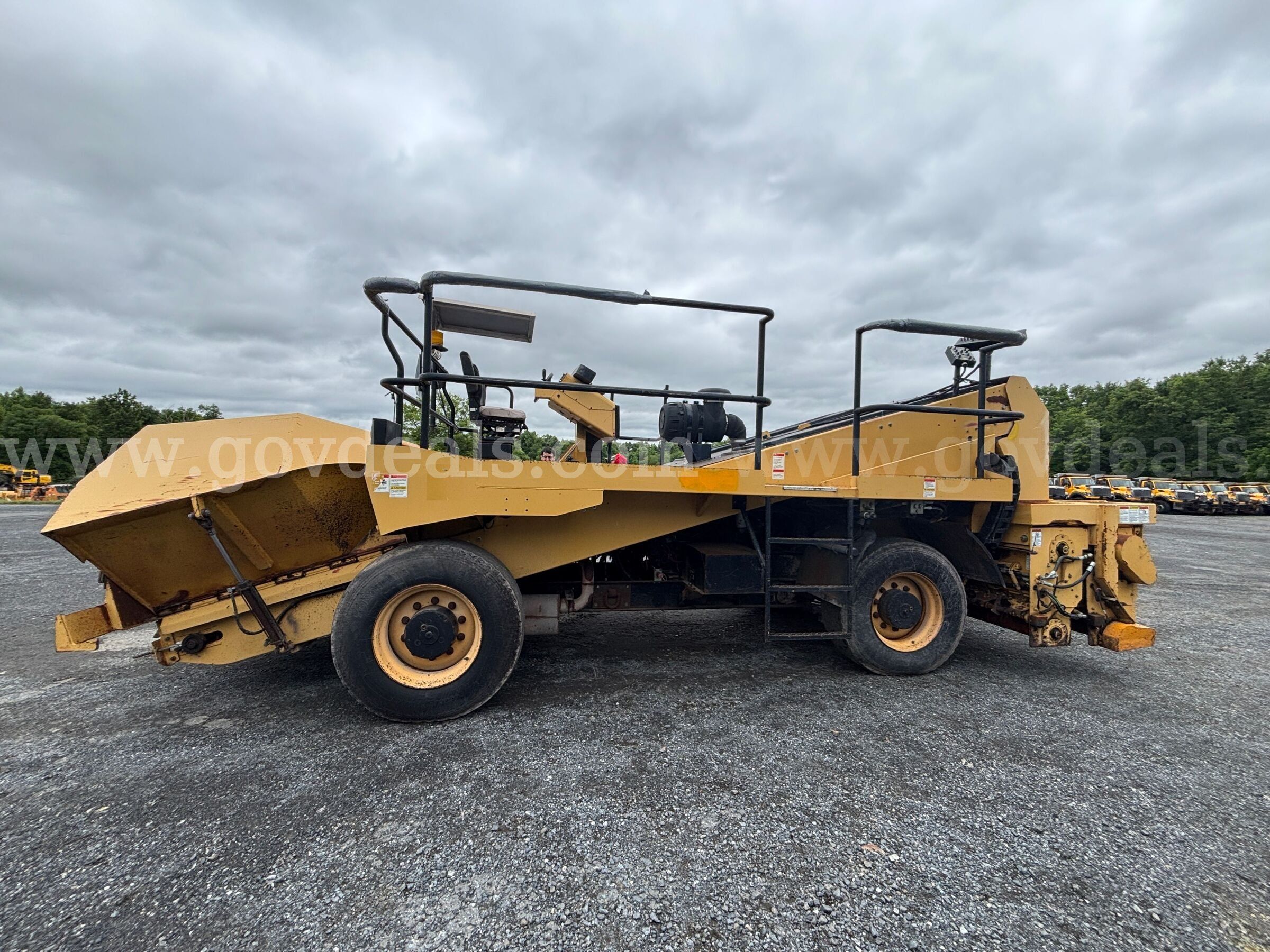 2012 Etnyre Stone Chipper- Off Road