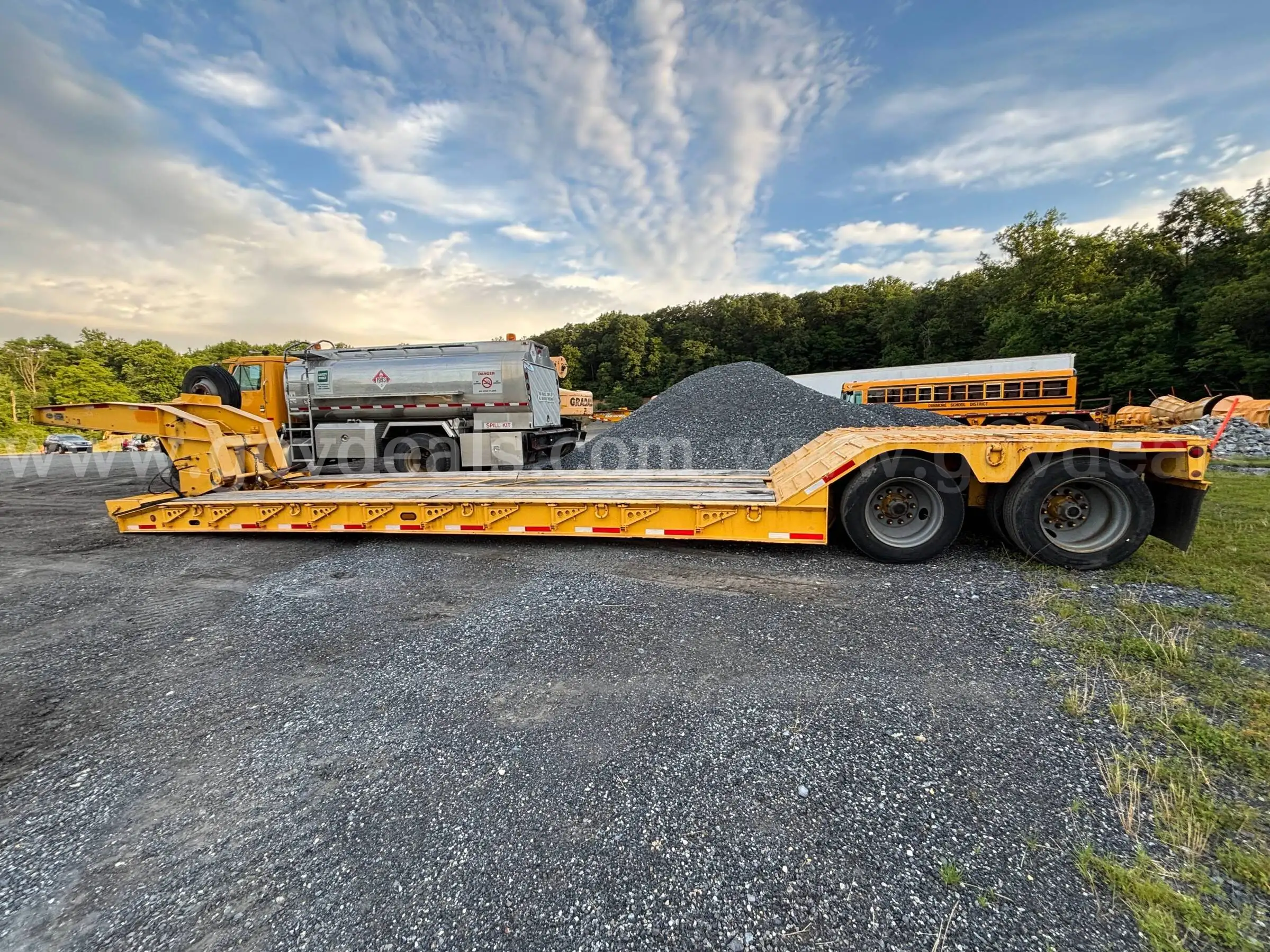 2007 Rogers Lowboy Trailer