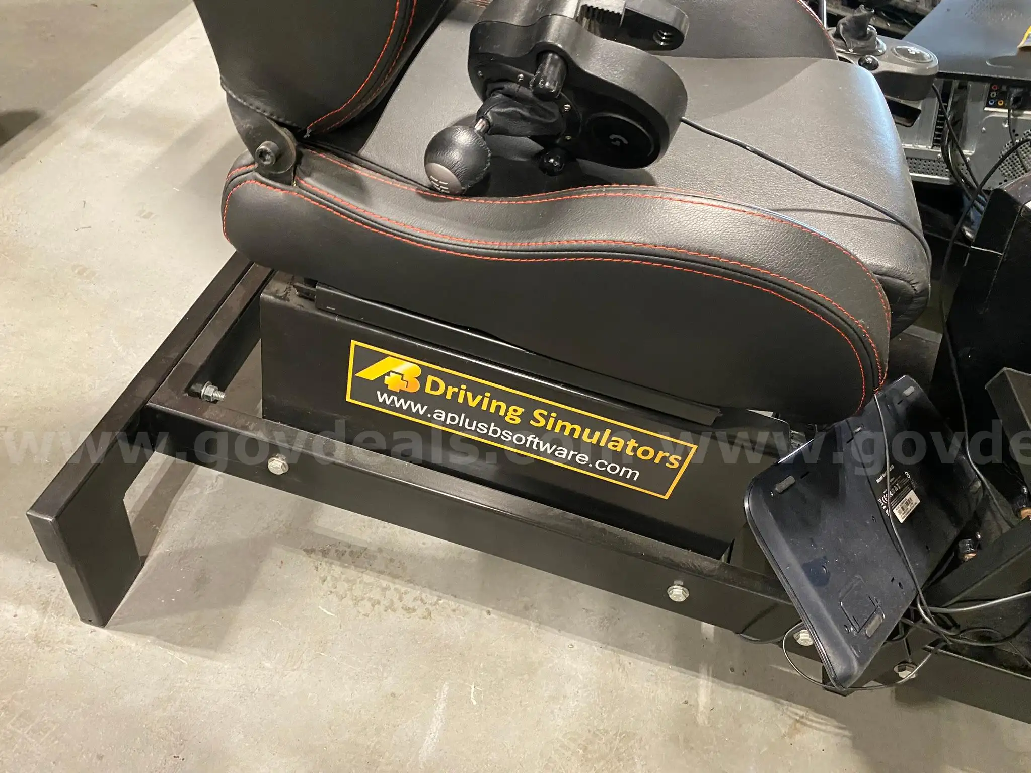 Simuride PE Professional Driving Simulator Software & Hardware