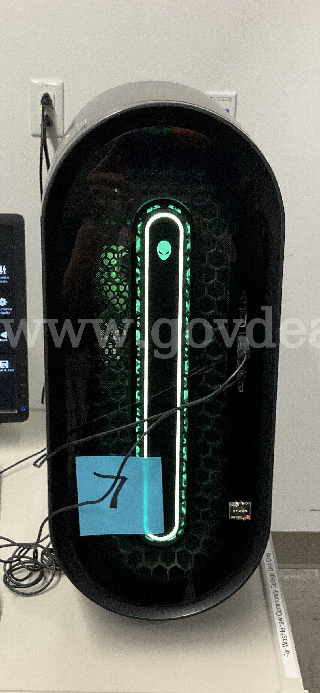 Alienware Aurora R14 Gaming PC Ryzen 7 5800X RTX 3060 32GB RAM 256GB SSD + 1TB HDD Liquid Cooled No