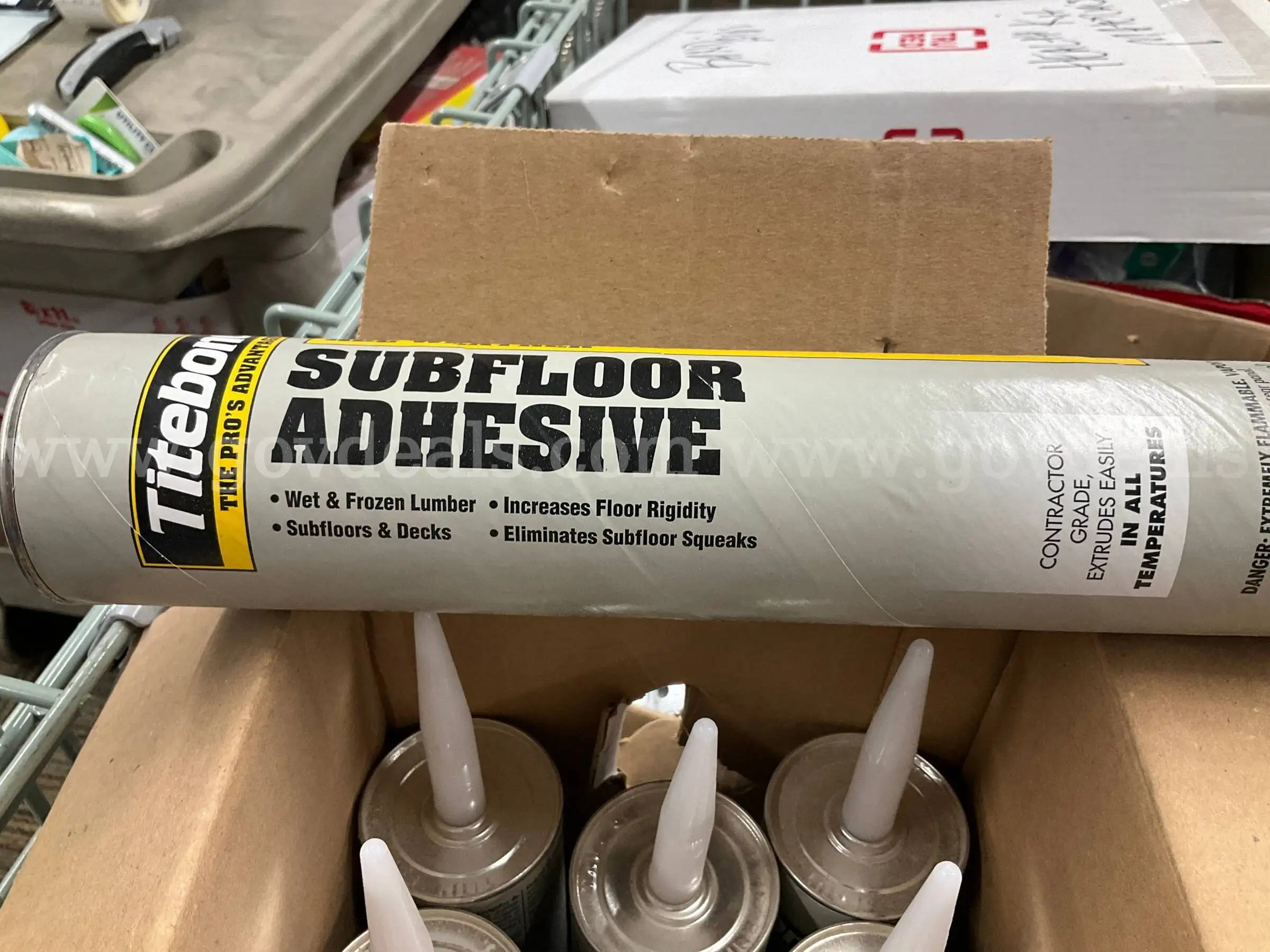 Titebond 5492 Subfloor Construction Adhesive (28 oz Tubes Box of 12)