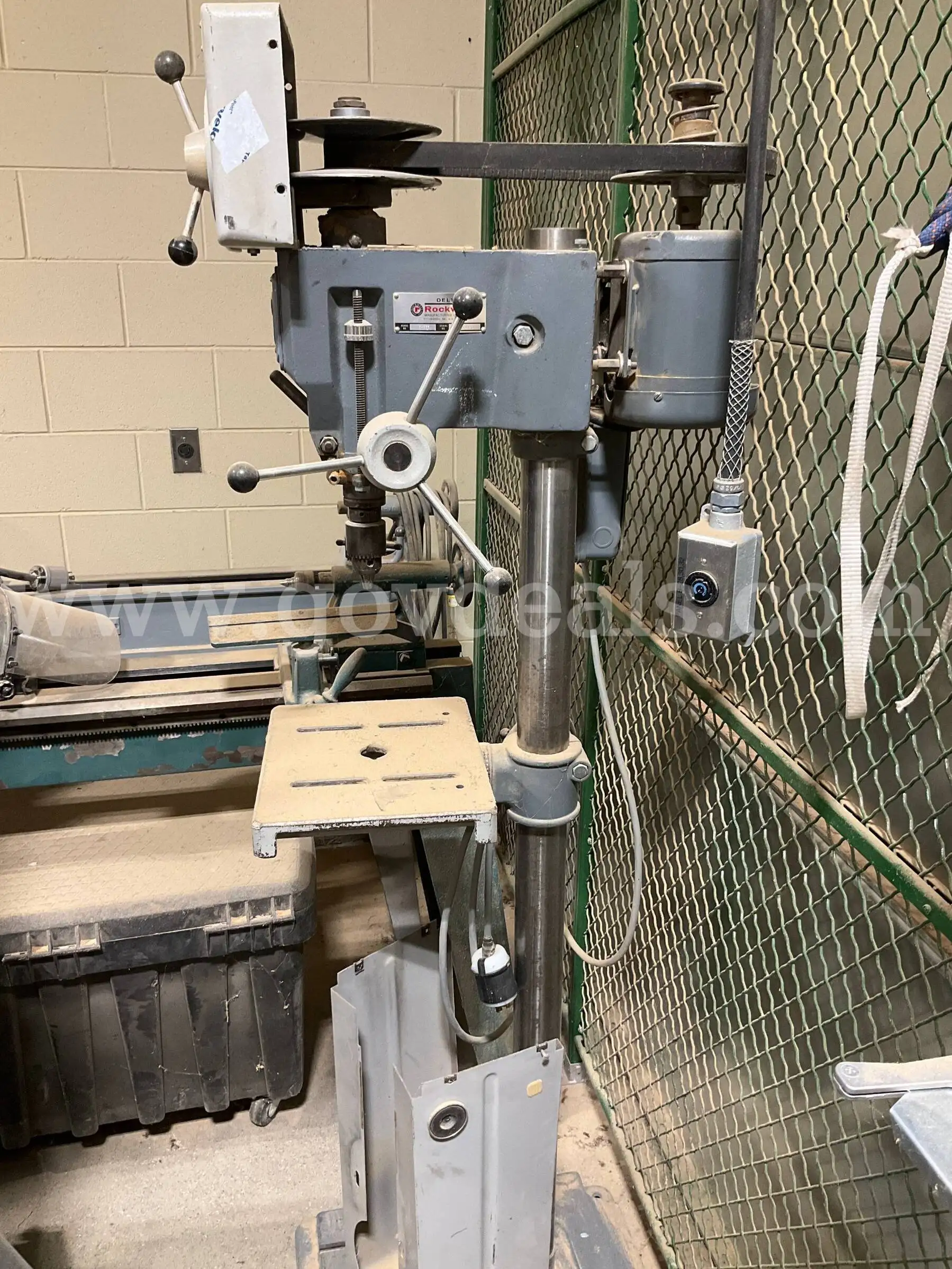 Rockwell Delta 15 Heavy-Duty Variable Speed Floor Drill Press Model 15-655