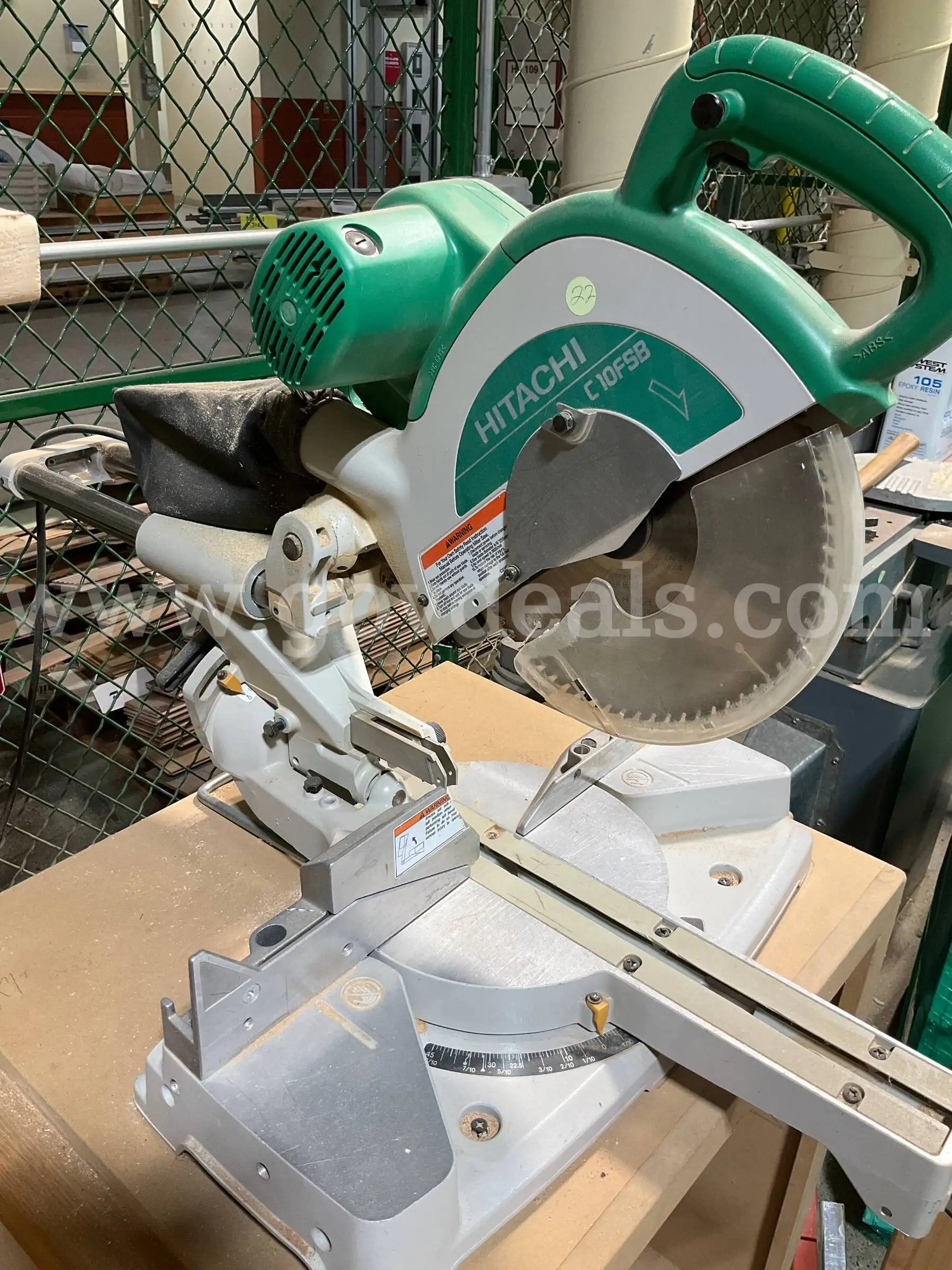 Hitachi C10FSB 10 Sliding Compound Miter Saw with Custom Wooden Stand