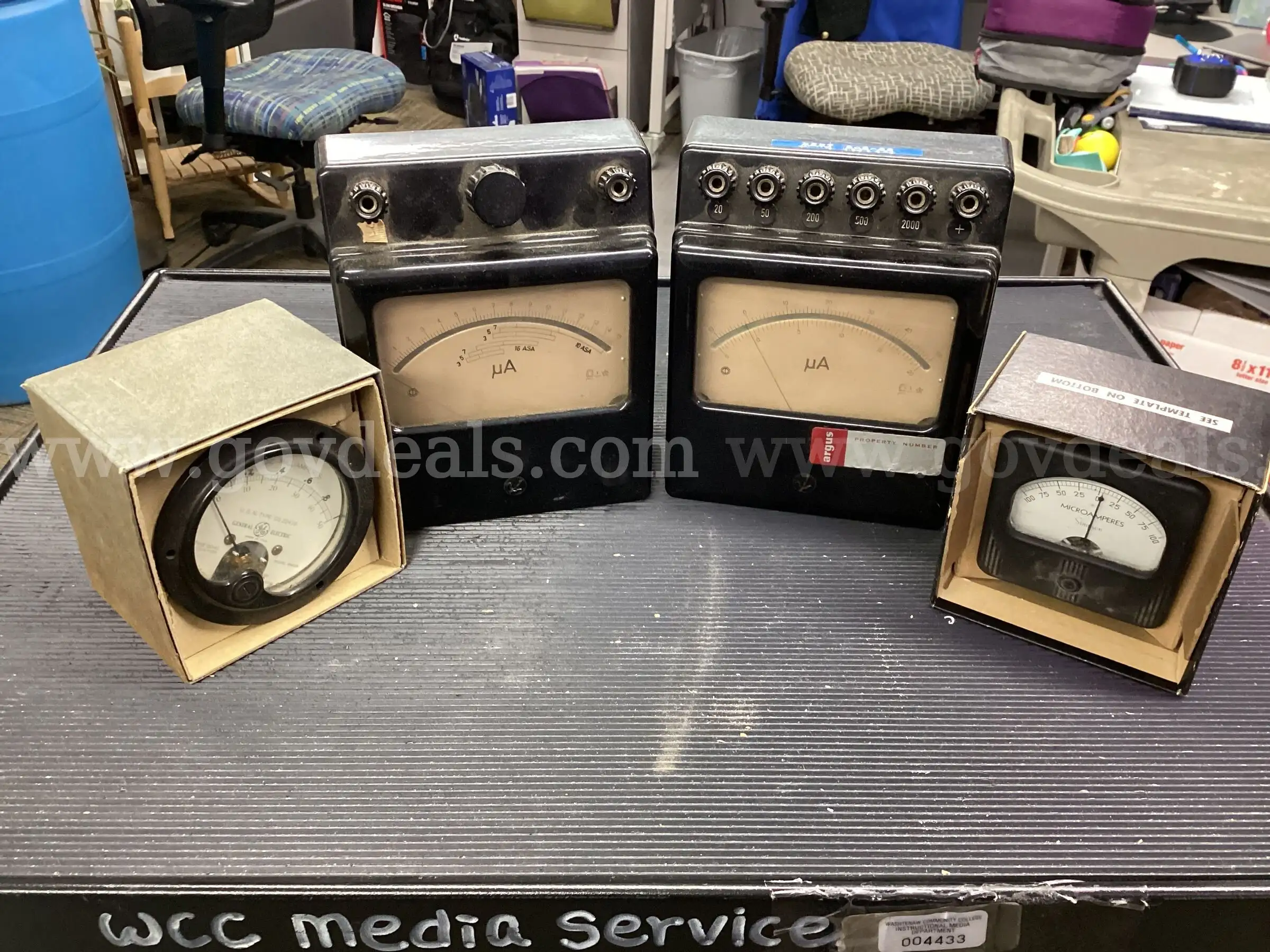 Vintage Microammeter & Milliammeter Analog Panel Meter Lot General Electric Simpson & Bench Meters
