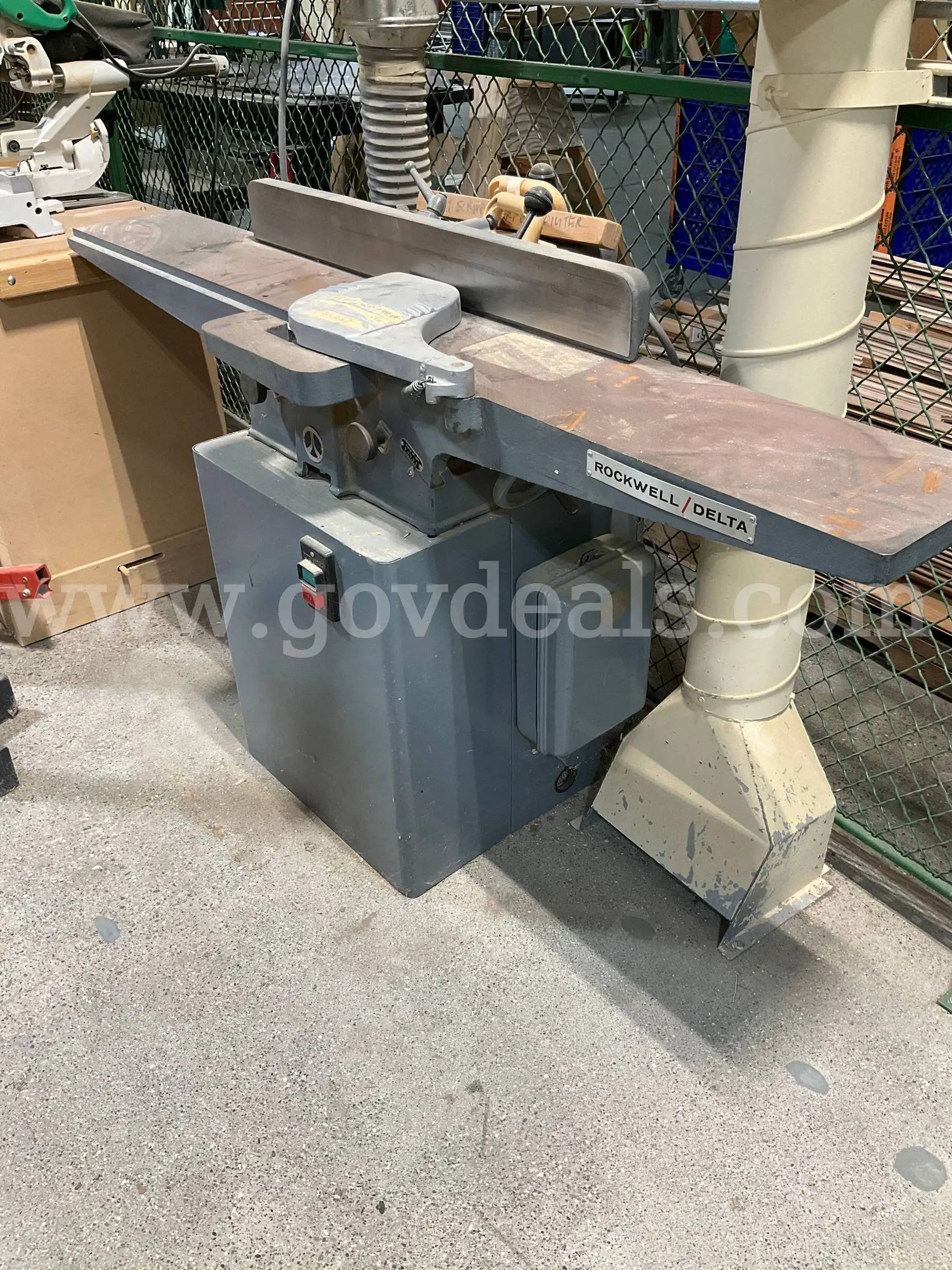 Vintage Rockwell Delta 8 Long-Bed Commercial Wood Jointer (3-Phase)