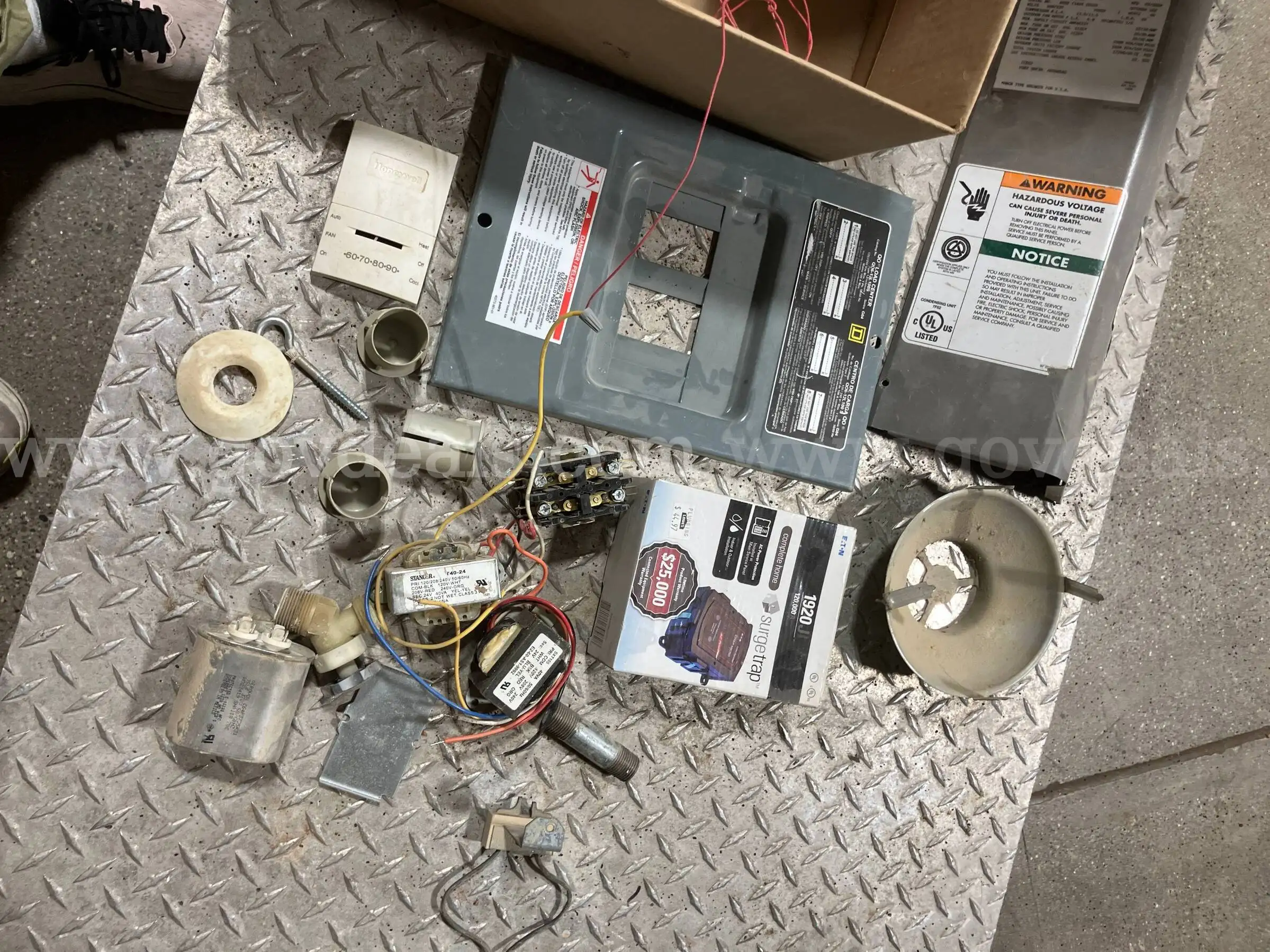 HVAC & Electrical Parts Lot Square D Panel Cover Eaton Surge Protector Transformers & Components