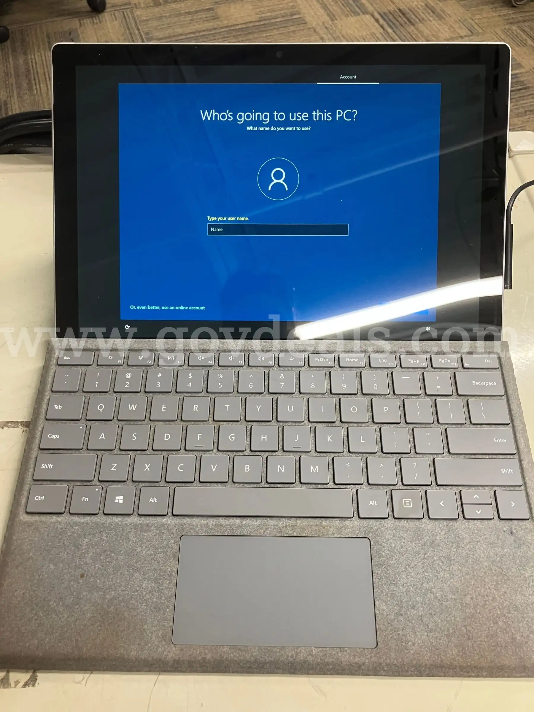 Microsoft Surface Pro 5th Gen (Model 1796) 256GB SSD w Keyboard NO CHARGER No OS