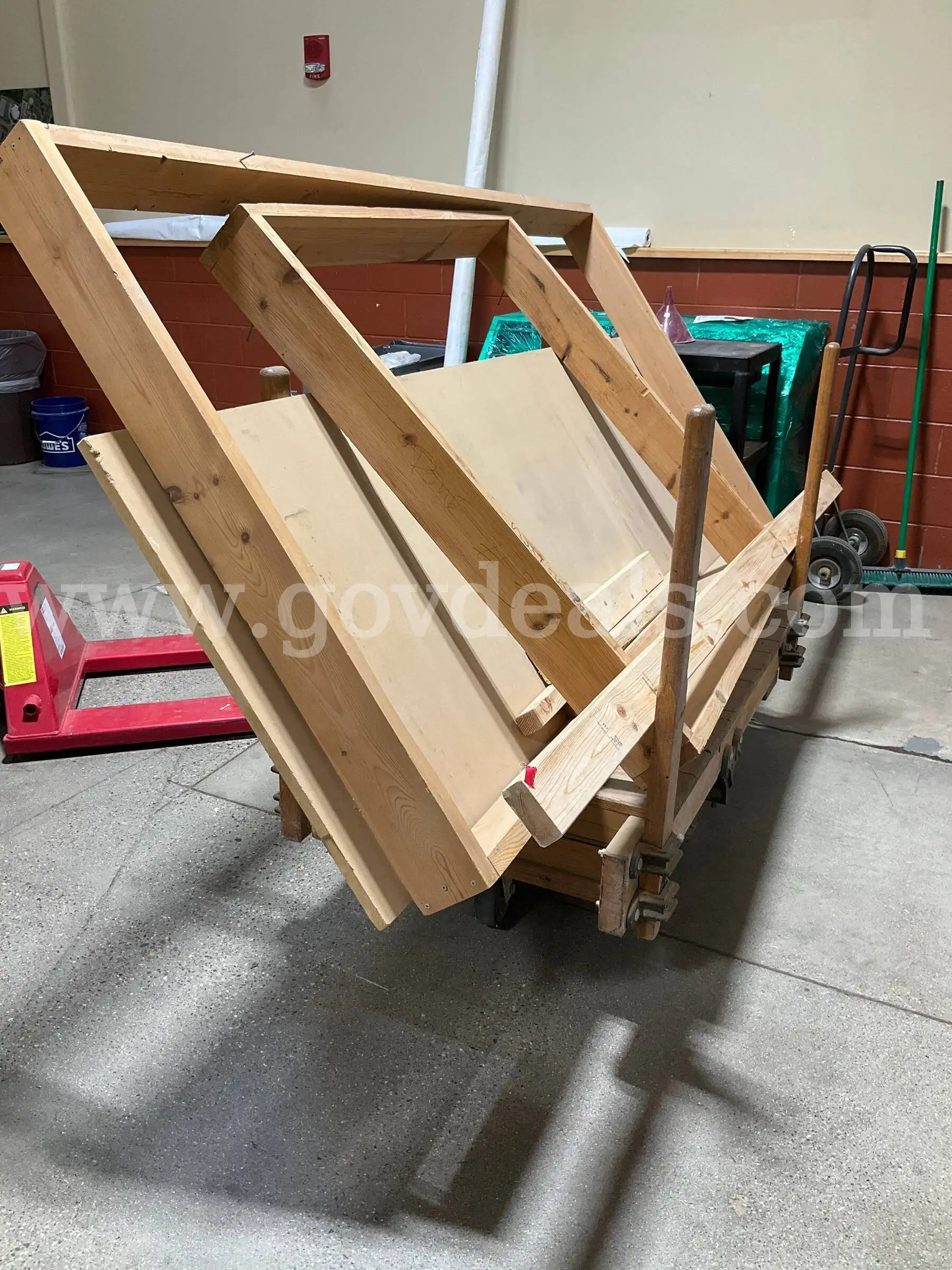 Hamilton Heavy-Duty Industrial Wooden Shop Cart w Dimensional Lumber & Sheet Goods Lot