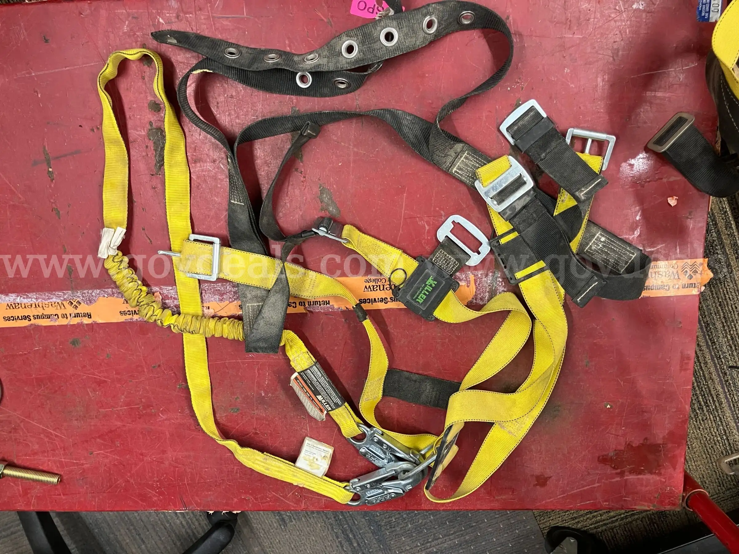 Miller Fall Protection Harness & Miller Manyard Shock-Absorbing Lanyard (Model 2AF86)