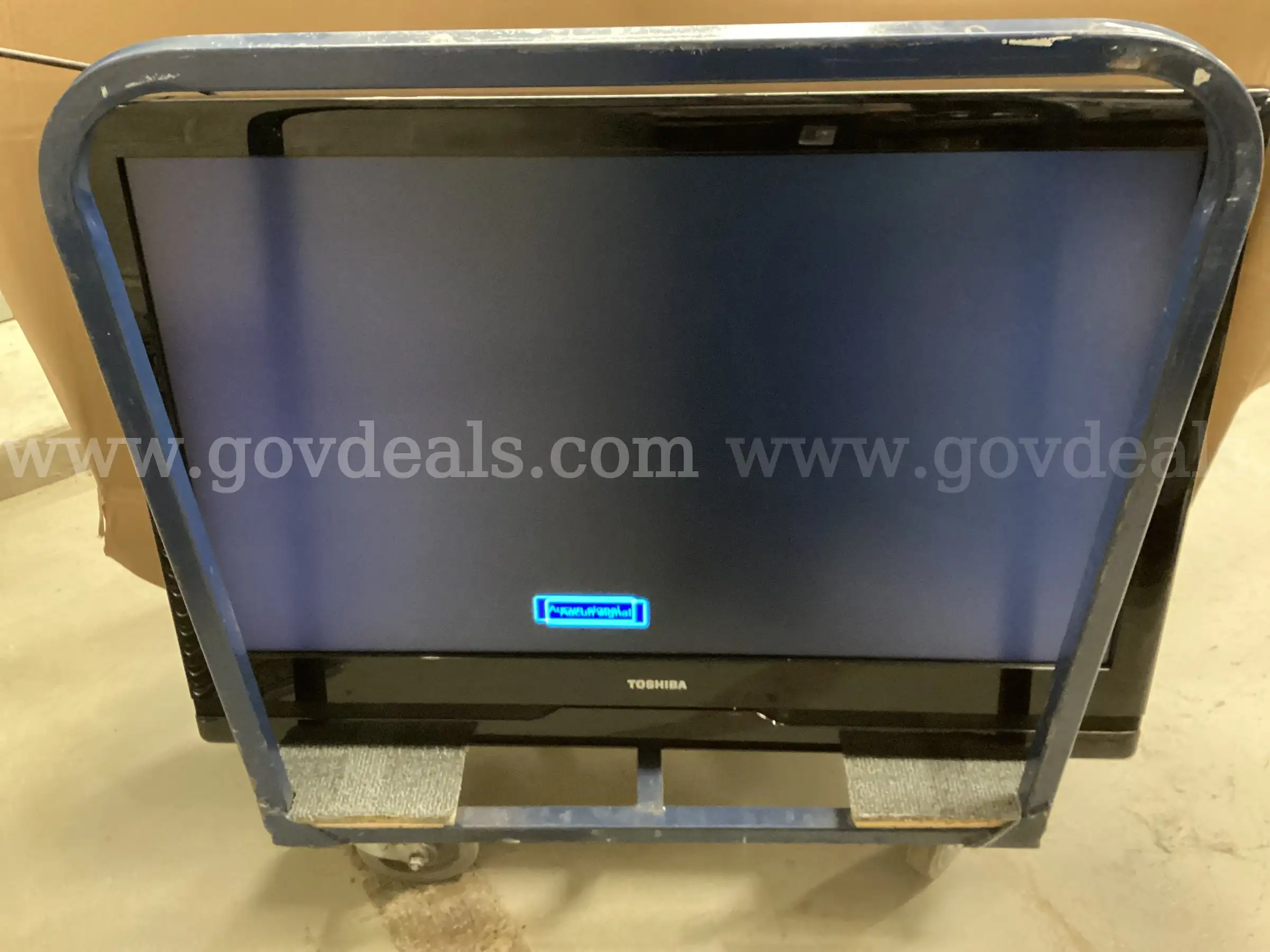 Toshiba 37 720p HD LCD TV (Model 37AV500U) Tested & Working
