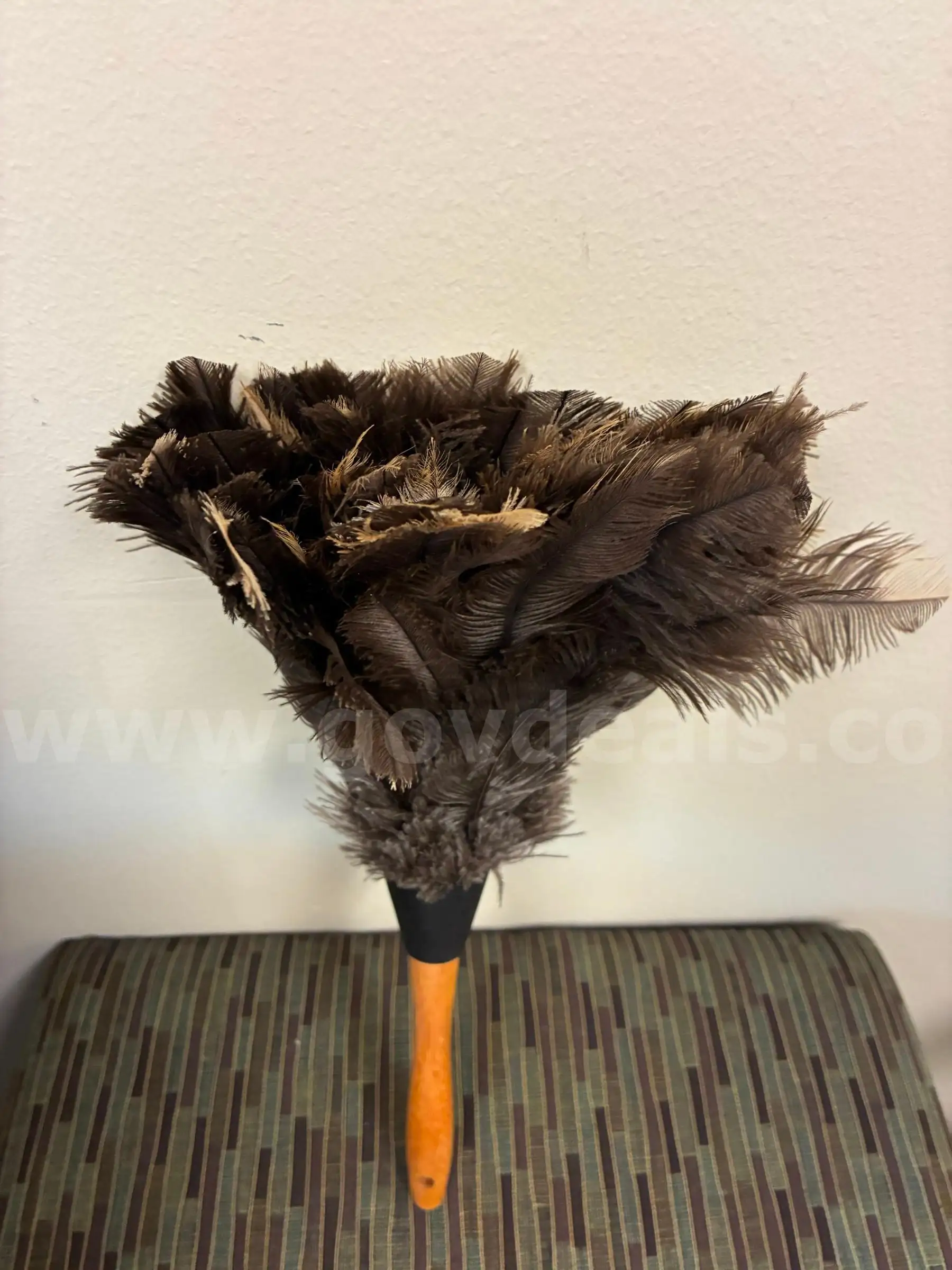 New 14 Ostrich Feather Dusters
