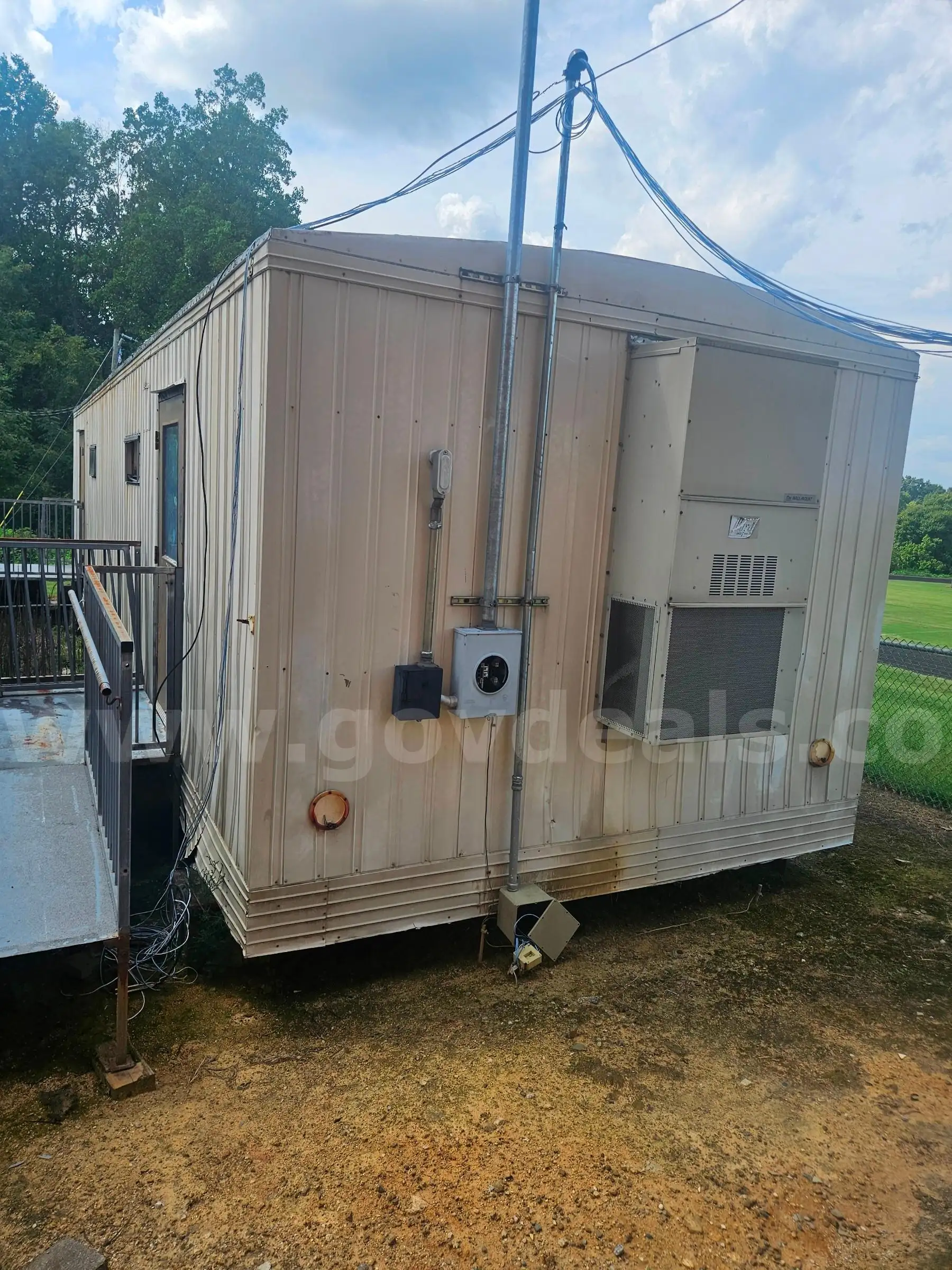 1966 12x42 mobile classroom