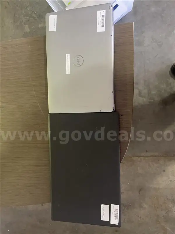 Lot of Dell and Apple Laptops