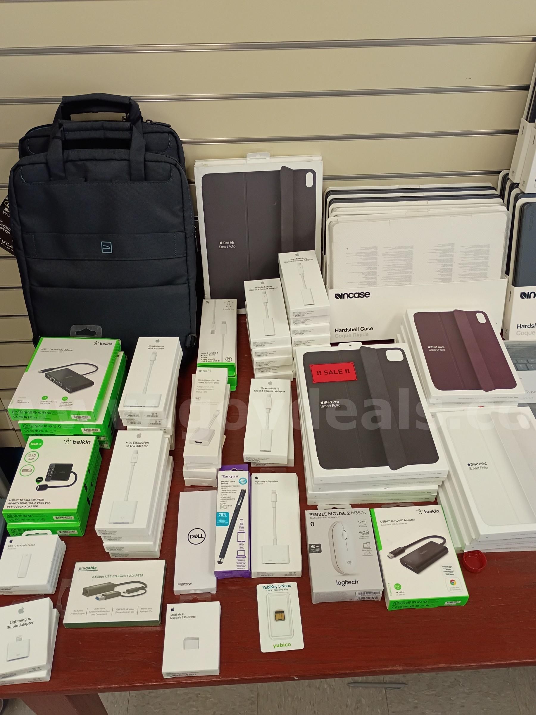 Lot of Miscellaneous Tech Accessories