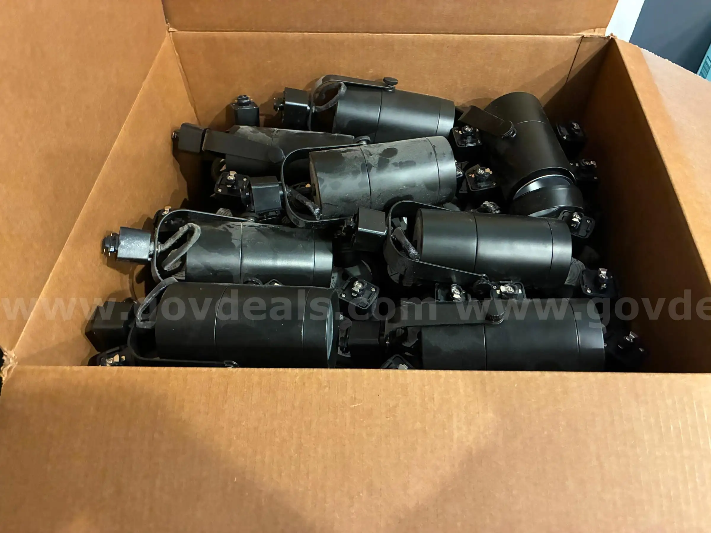 Approx. 300 Track Lights with Track