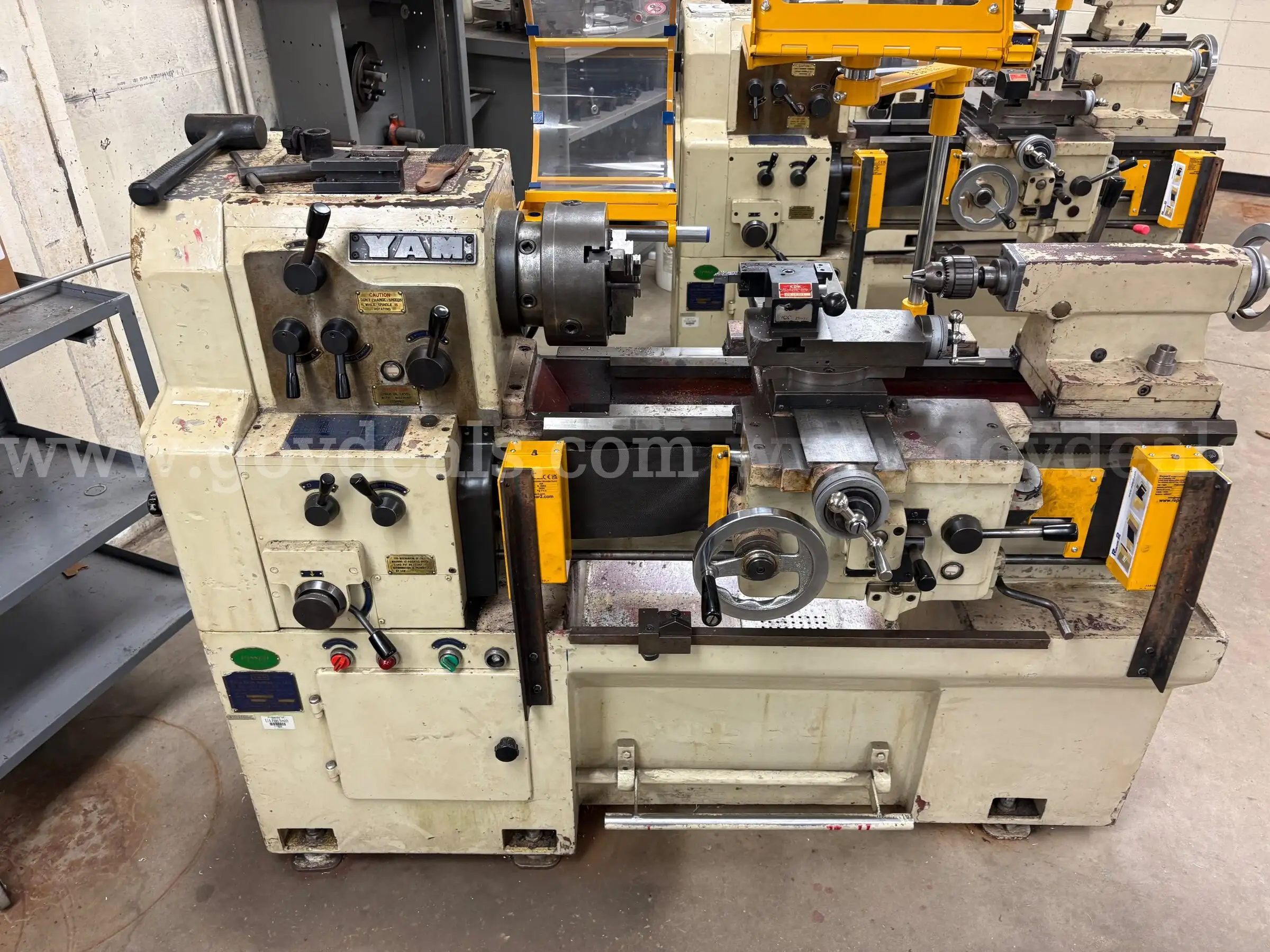 YAM Model YAM-550 Manual Engine Lathe