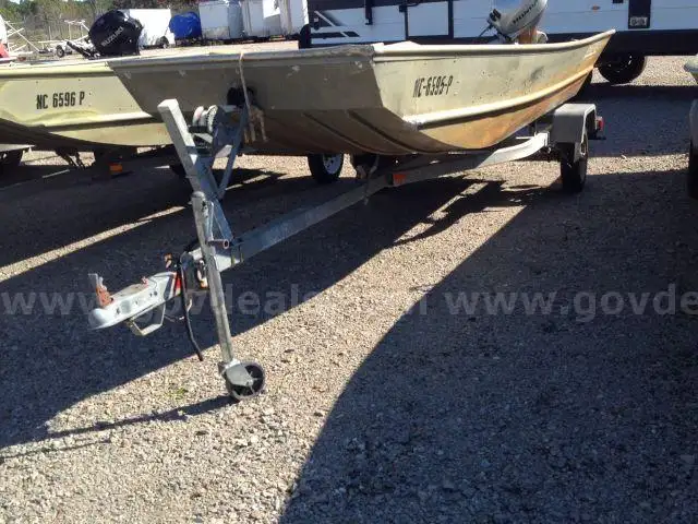 2004 Lowe L1448